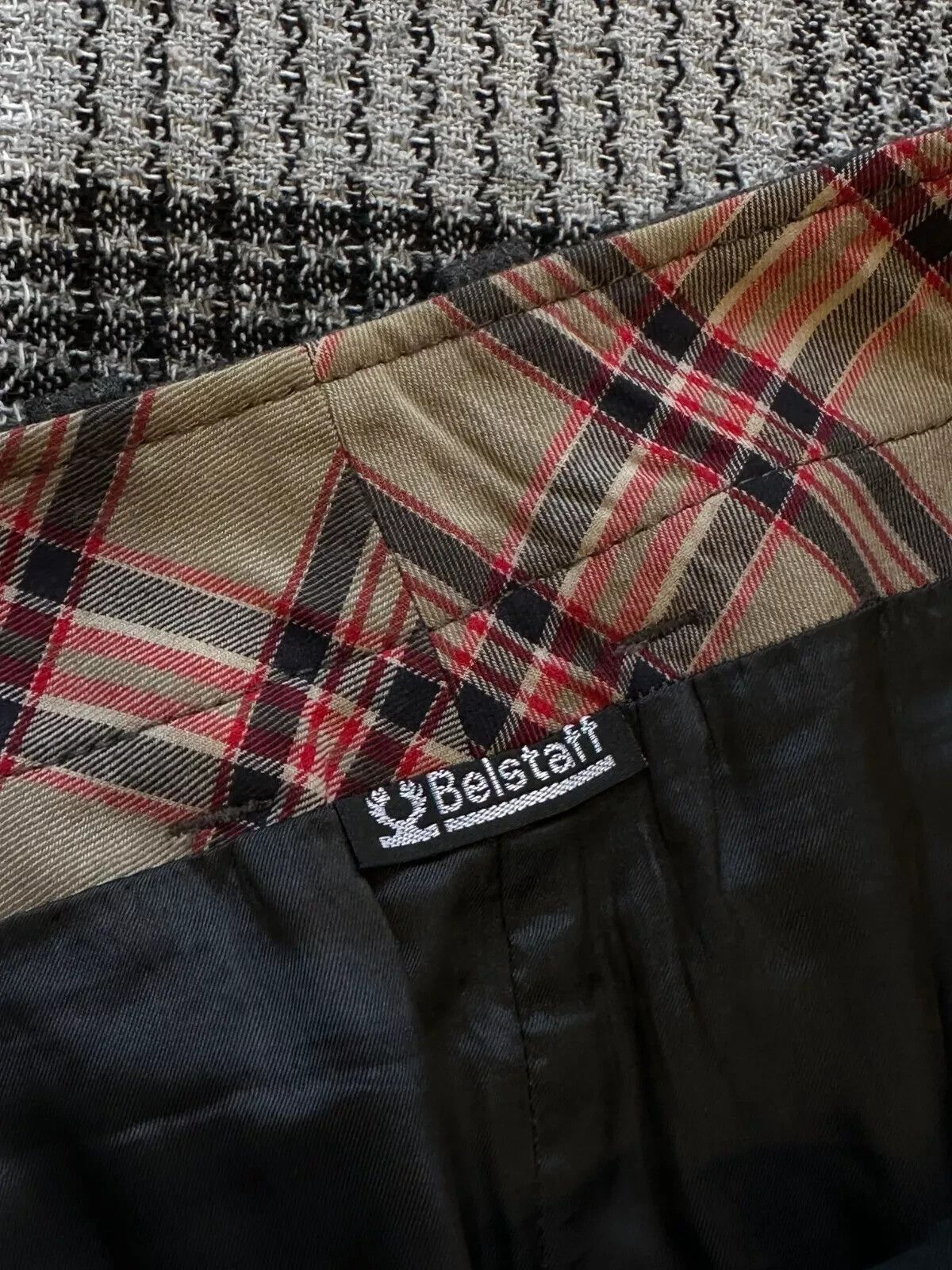 Belstaff Belstaff Wool Knee Length Pencil Mid-length Skirt Womens Size 28" / US 6 / IT 42 - 6 Thumbnail