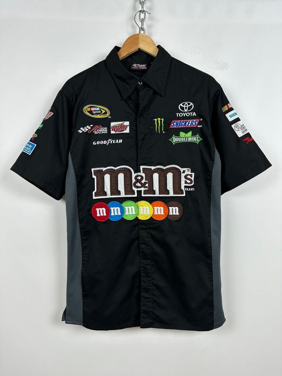 Formula 1 Vintage Kyle Busch NASCAR M&m's Racing Shorts Sleeve Shirt Size US M / EU 48-50 / 2 - 1 Thumbnail