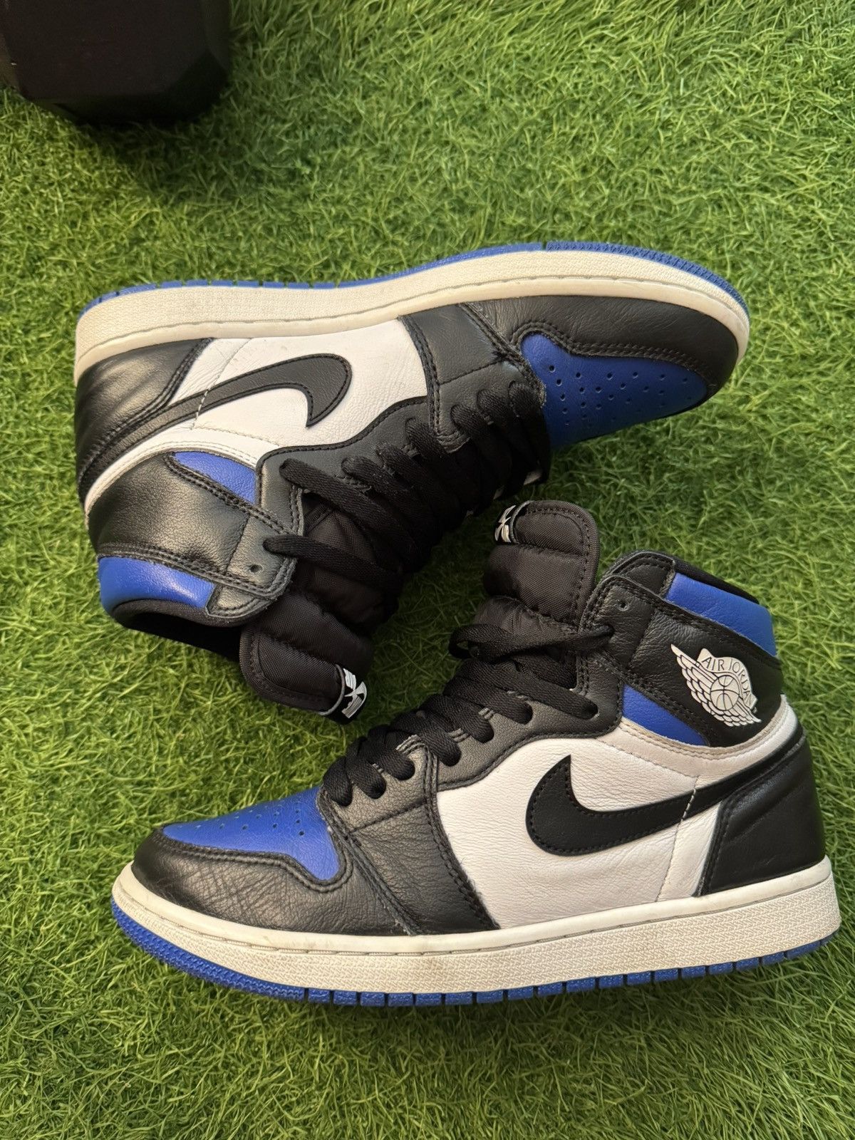 Jordan Brand × Nike AIR JORDAN Jordan Mens 1 Retro High Top Sneakers Size US 9 / EU 42 - 1 Thumbnail