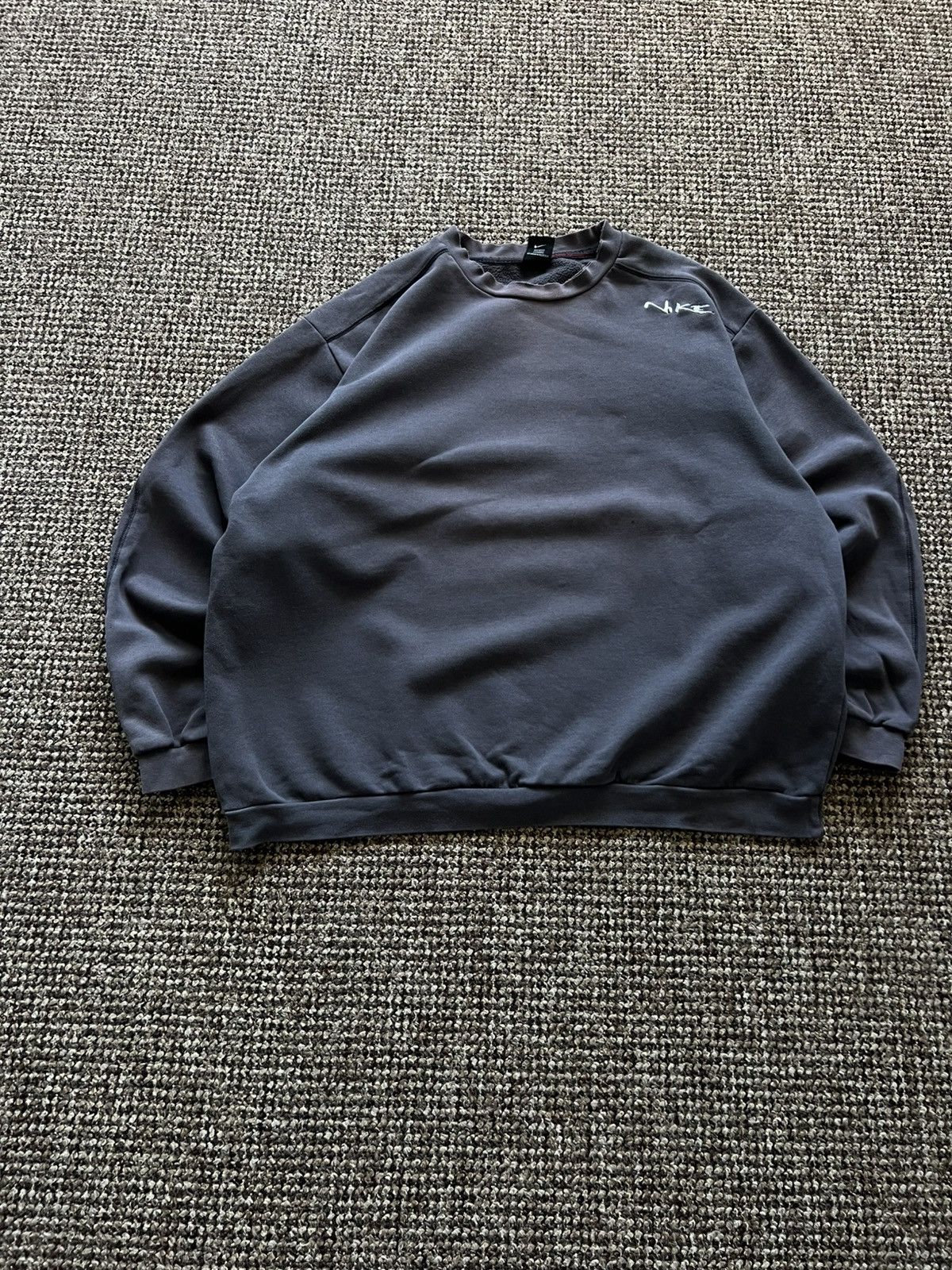 Nike Vintage Nike Distressed Sweatshirt Faded Oversized XL Size US XL / EU 56 / 4 - 3 Thumbnail