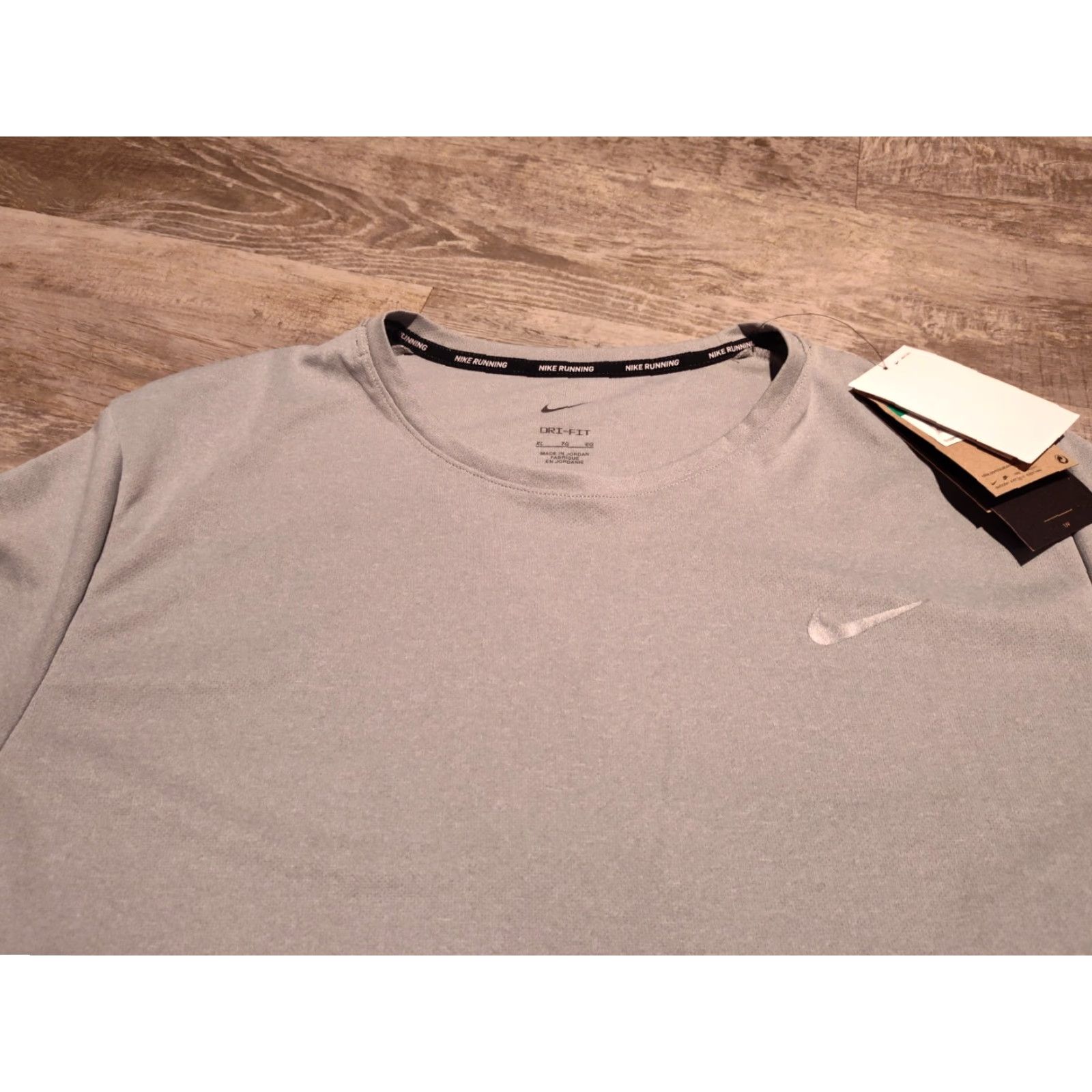 Nike Nike Dri-FIT UV40 Running Top T-Shirt Gray DV9315-098 Men's XL NWT Brand Nike Dri-FIT UV40 Running Top T-Shirt Gray DV9315-098 Men’s XL NWT Size US XL / EU 56 / 4 - 2 Thumbnail