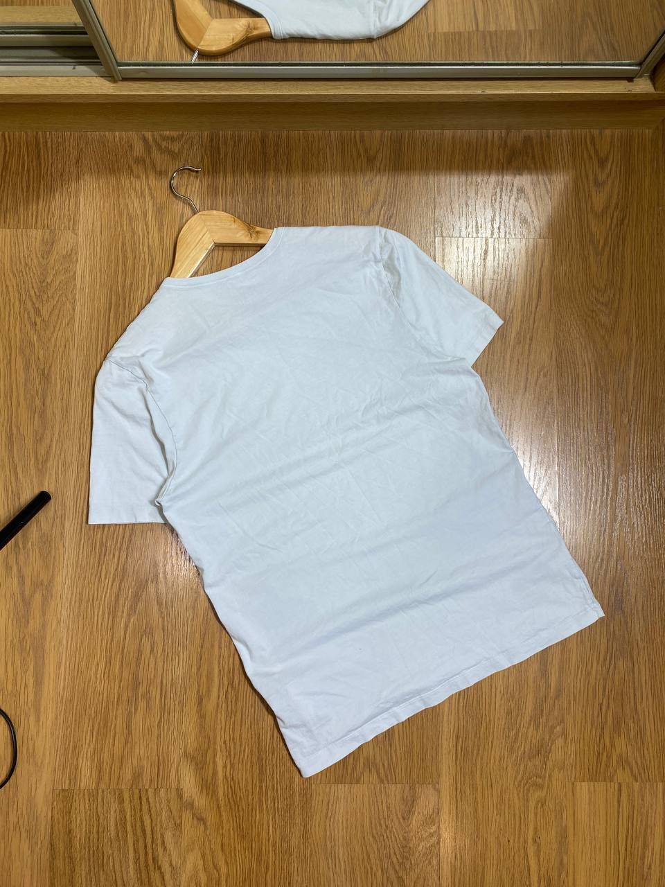 Hugo Boss × Vintage Vintage Streetwear Hugo Boss T-shirt Size US S / EU 44-46 / 1 - 16 Thumbnail