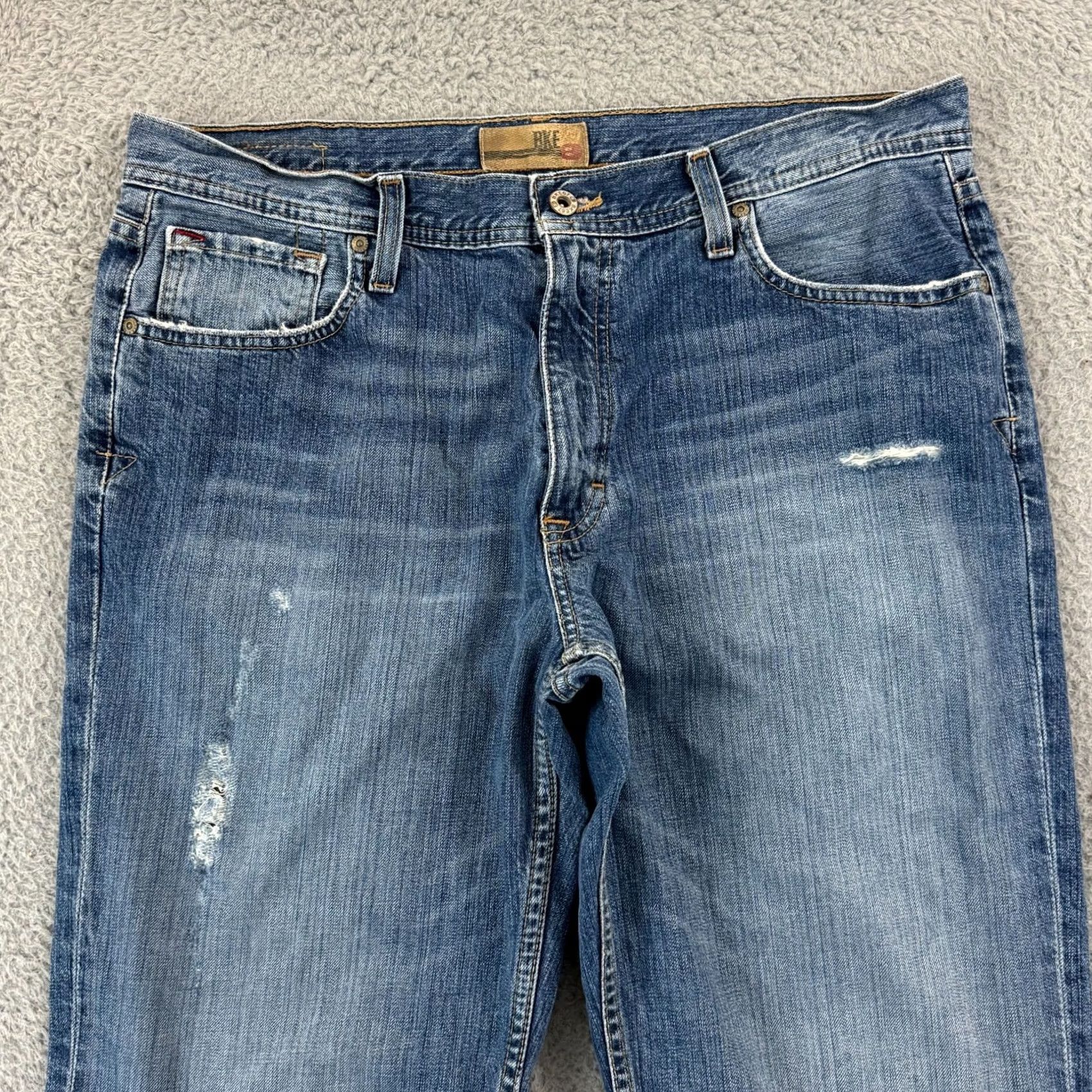 Vintage Buckle BKE Jeans Mens 36x32 Tyler Straight Blue Medium Wash Distressed Zip Loose Regular 5-Pocket Denim Cotton Blend USA Cowboy Rock Size US 36 / EU 52 - 4 Thumbnail