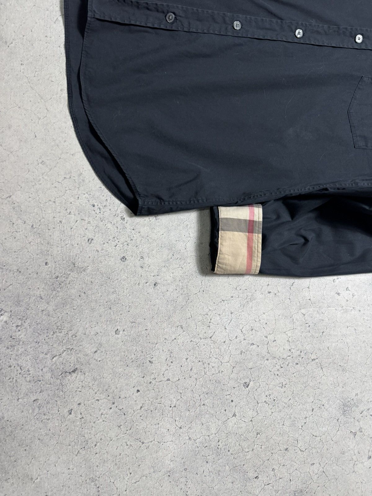 Burberry Burberry Brit Black Luxury Button Up Shirt Size L Vintage Size US L / EU 52-54 / 3 - 4 Thumbnail
