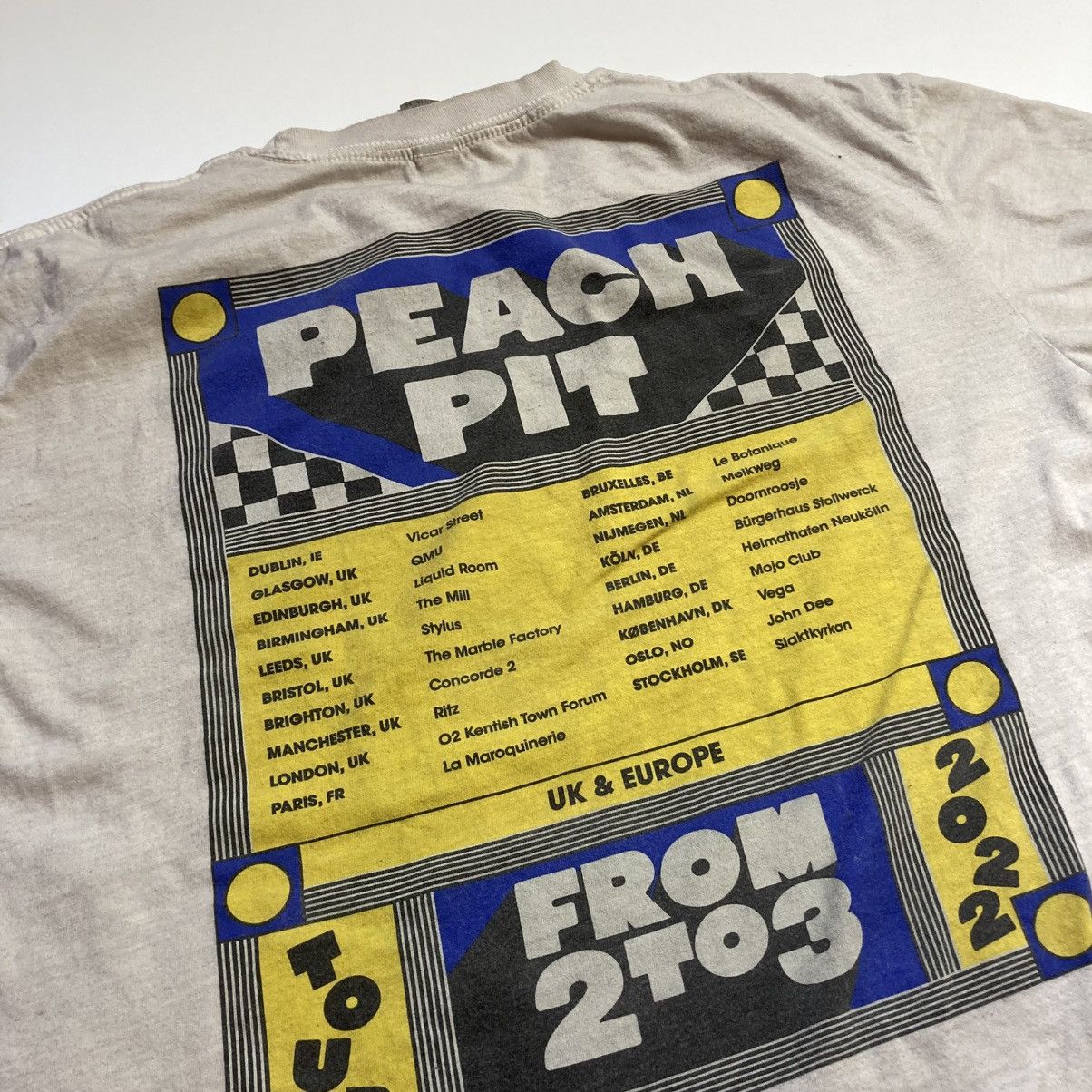 Band Tees peach pit tour indie pop surf rock band tee Size US XL / EU 56 / 4 - 6 Thumbnail