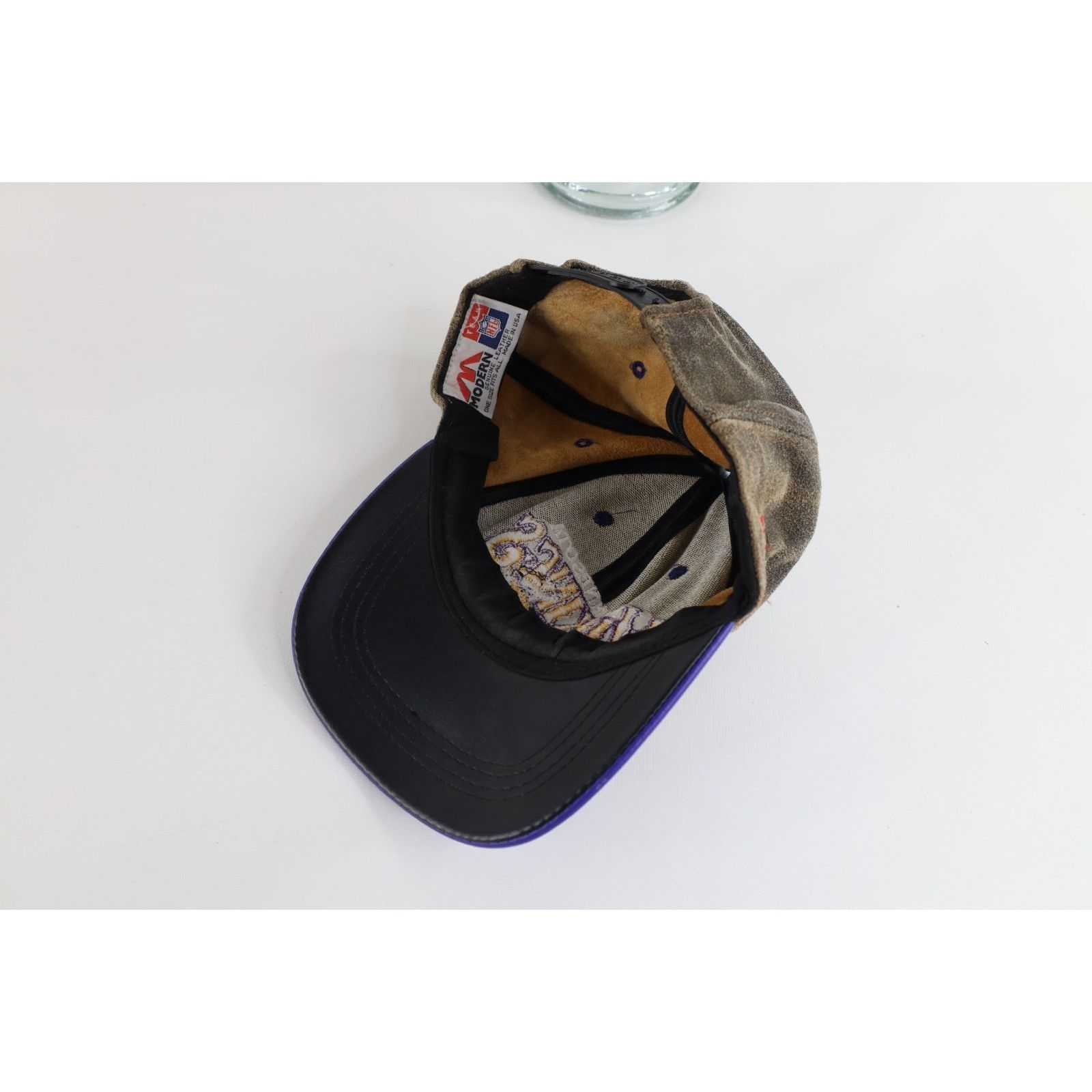 Vintage Vintage 90s Distressed Suede Leather Minnesota Vikings Hat Size ONE SIZE - 9 Thumbnail