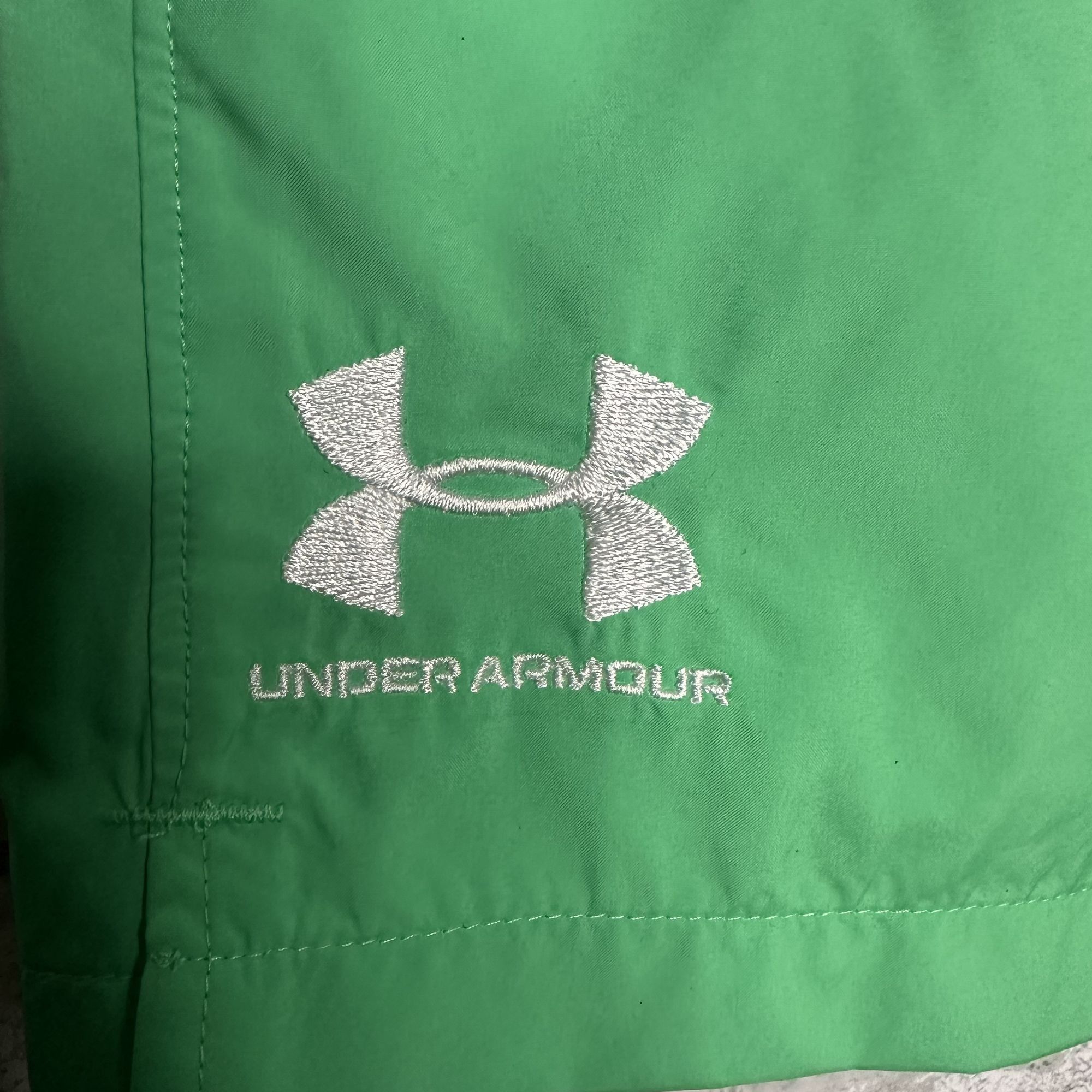 Under Armour Under Armour Men's Icon Volley Short 5.5" NWT Size Medium (V Size US 32 / EU 48 - 3 Thumbnail