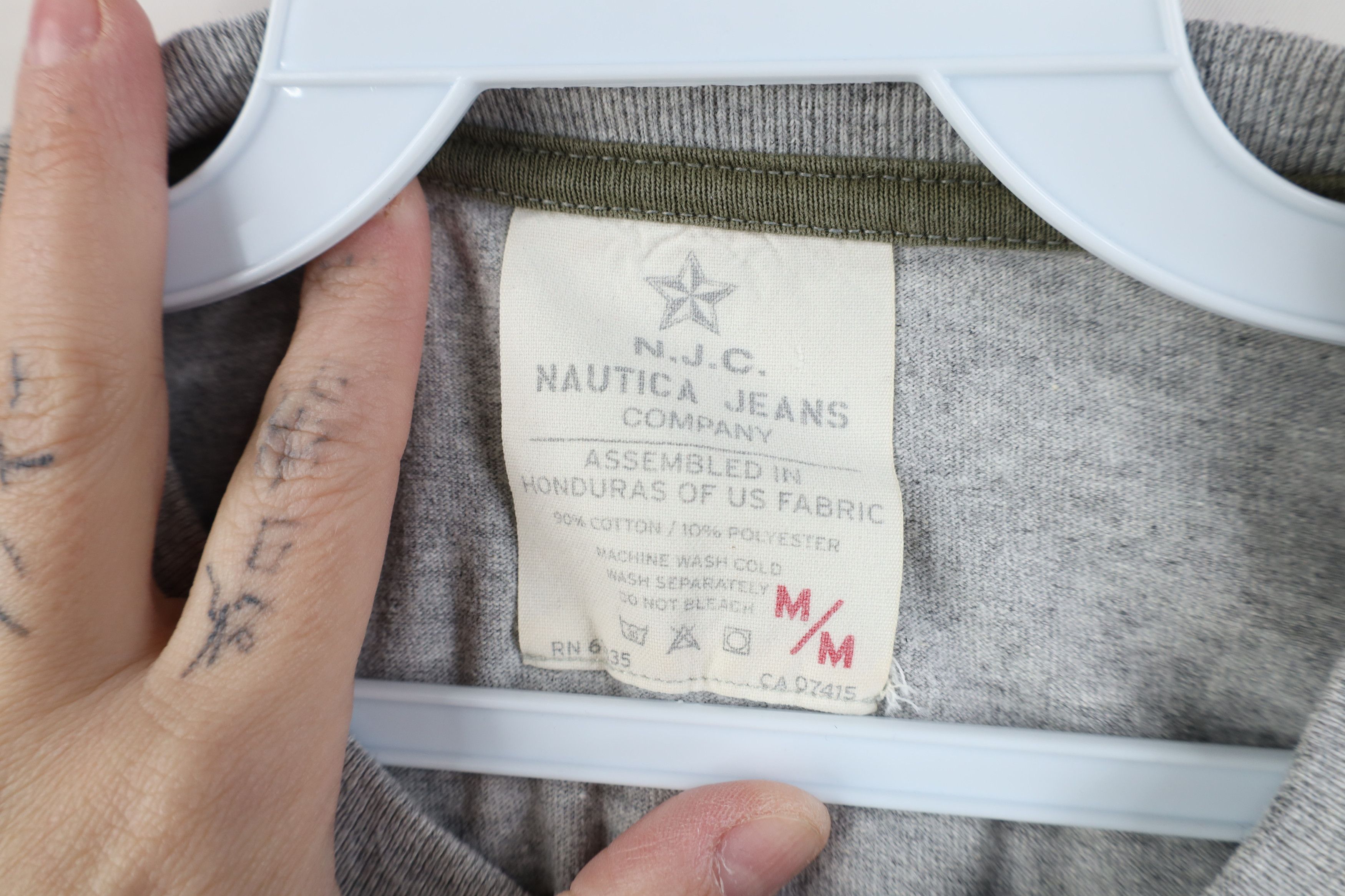 Nautica Vintage 90s Nautica Military Flag Long Sleeve T-Shirt Gray Size US M / EU 48-50 / 2 - 9 Thumbnail