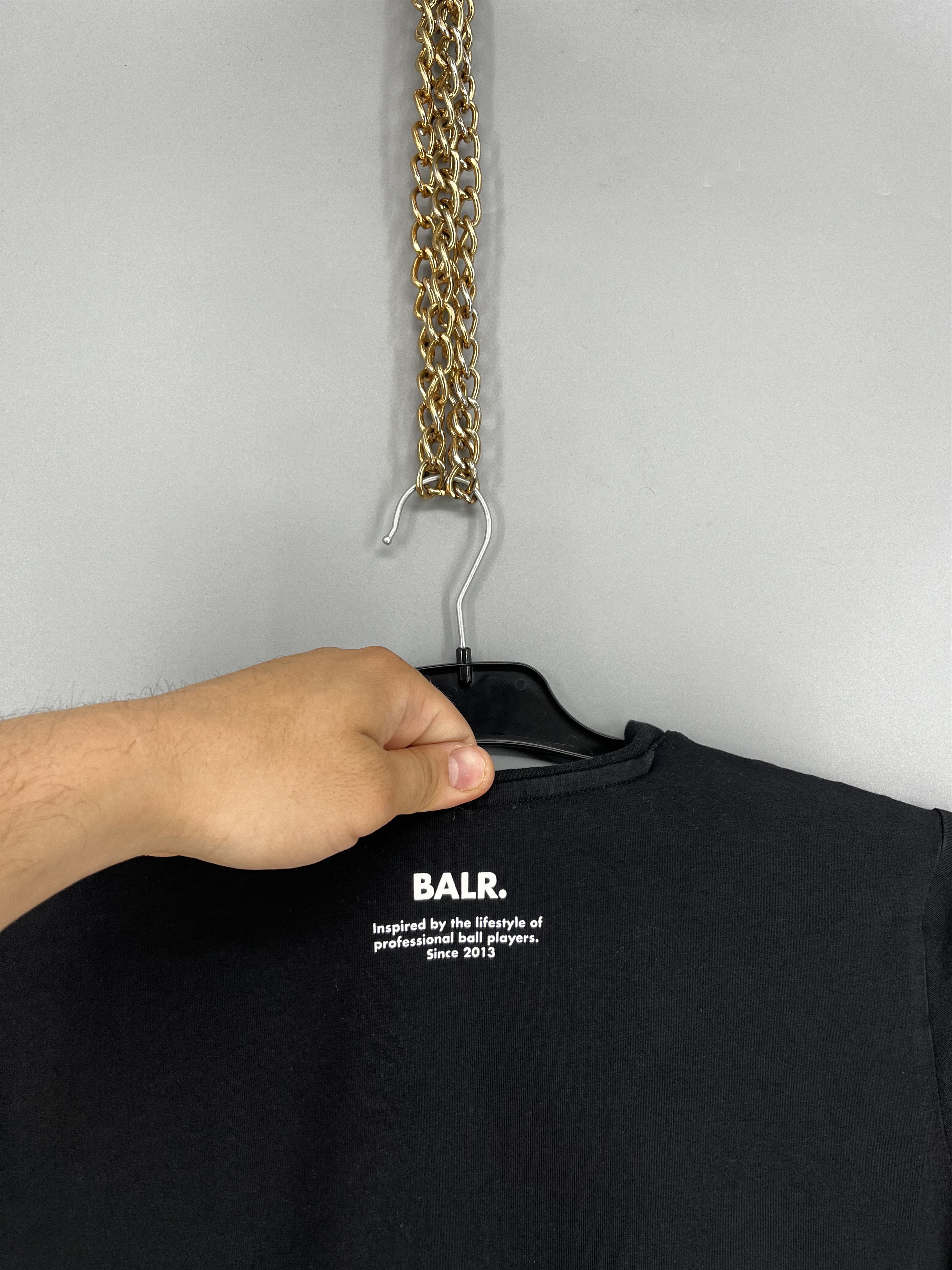 Japanese Brand Vintage BALR Fit Tee Big Logo Streetwear Style Size US S / EU 44-46 / 1 - 10 Thumbnail