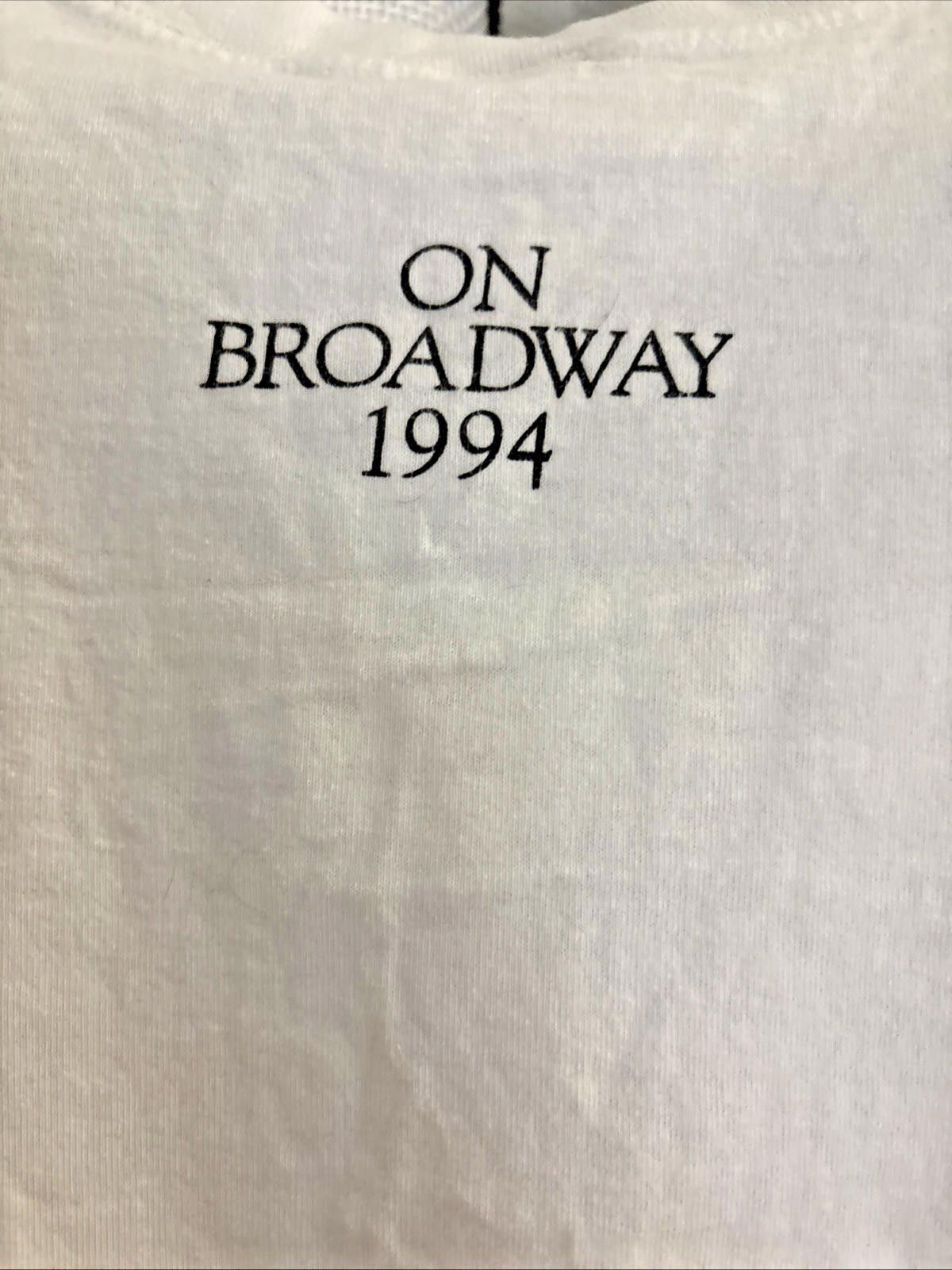 The Unbranded Brand Vintage 1994 Beauty and the Beast Broadway Musical T-Shirt Size US XL / EU 56 / 4 - 4 Thumbnail