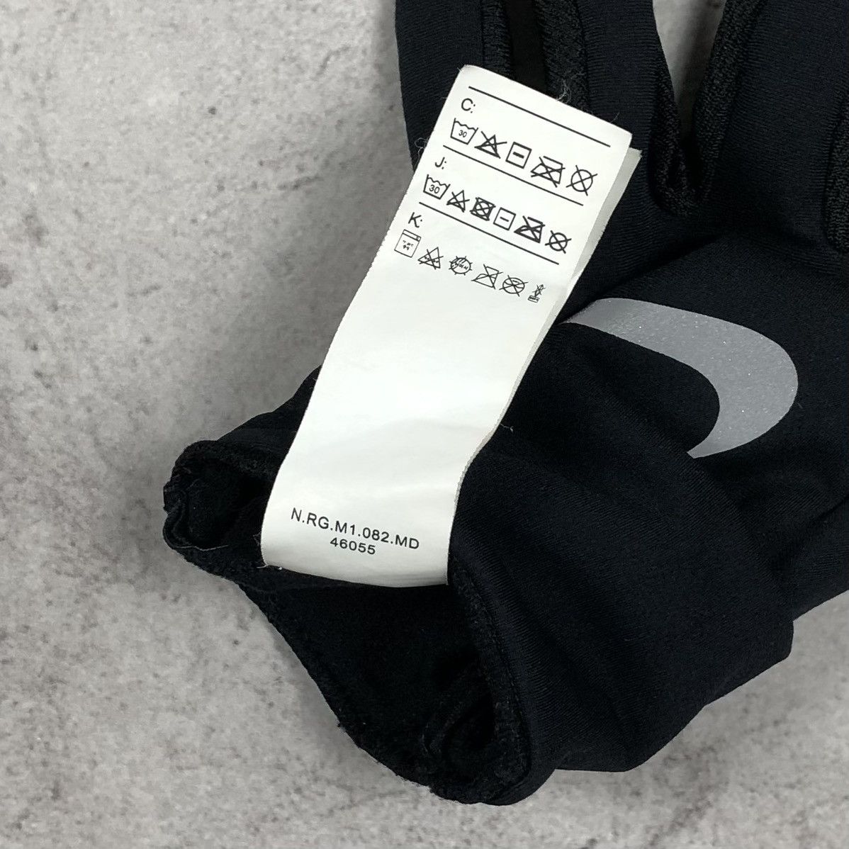 Nike Y2K Nike Tech Drill Reflective Swoosh Lightweight Glovers Size ONE SIZE - 12 Thumbnail
