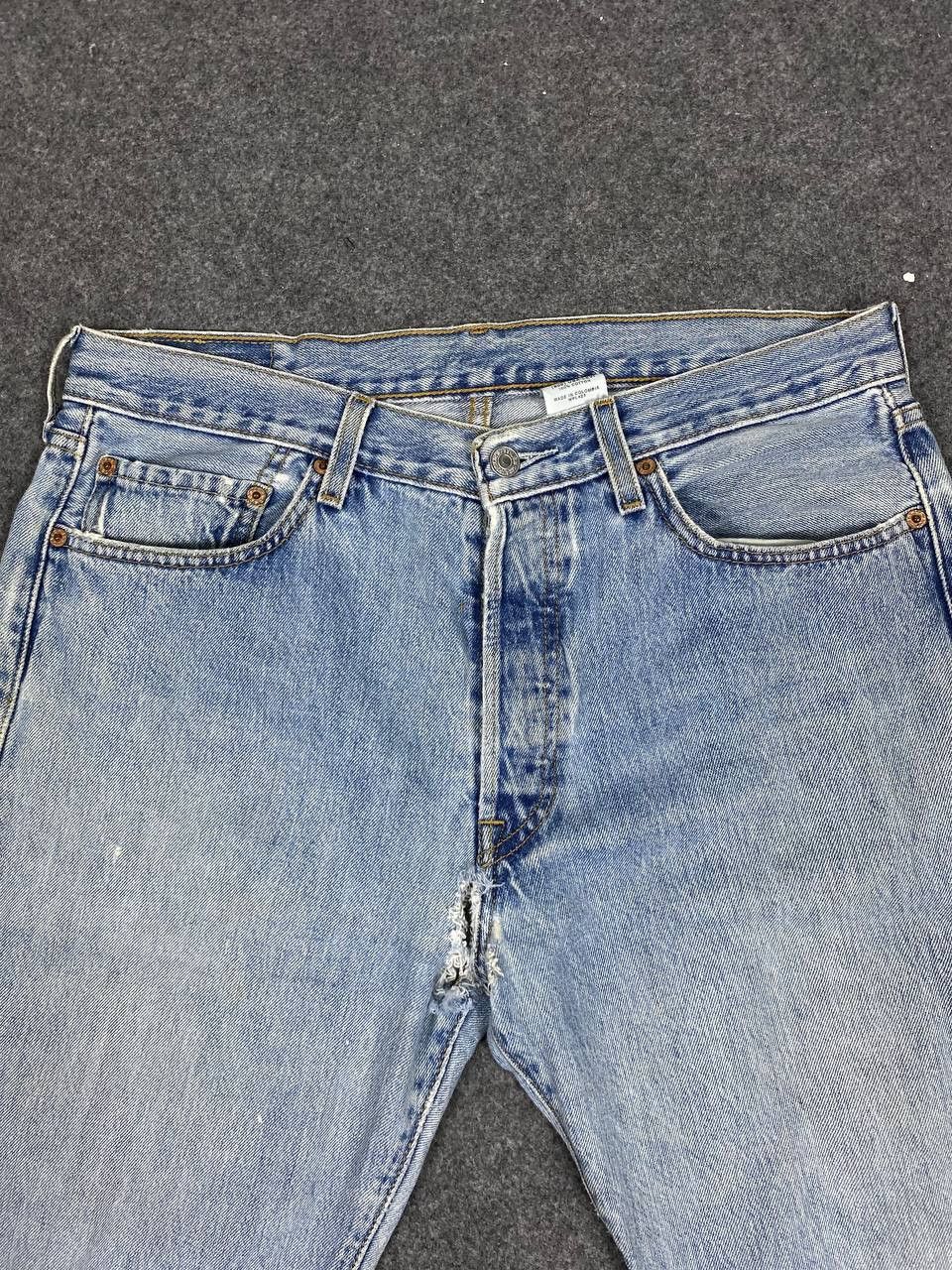 Levi's vintage levis 501 lightwash distressed denim nice design Size US 35 - 9 Thumbnail