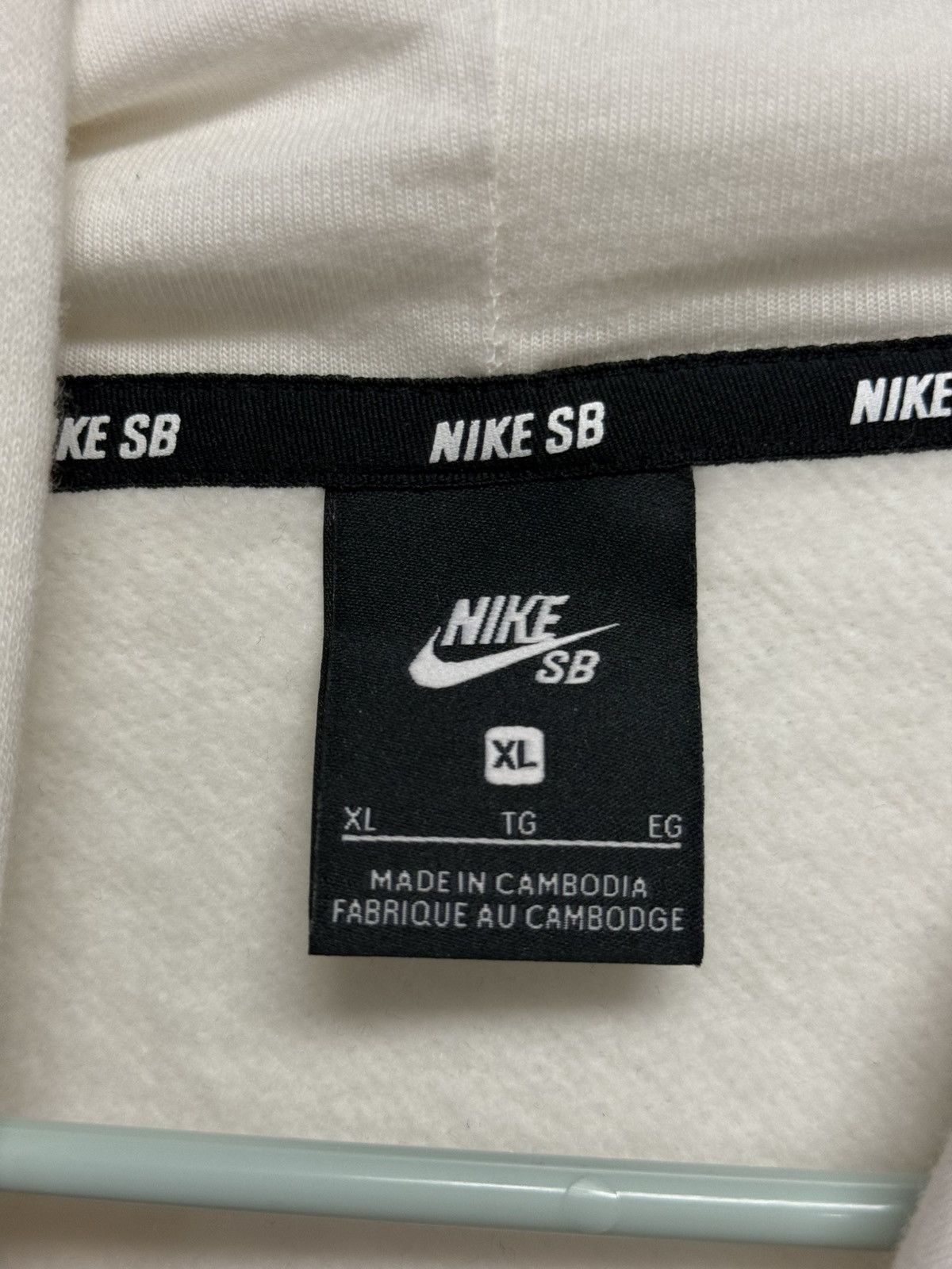 Nike RARE Nike SB Hoodie Size XL Clean 🧼 White Blue Size US XL / EU 56 / 4 - 9 Thumbnail