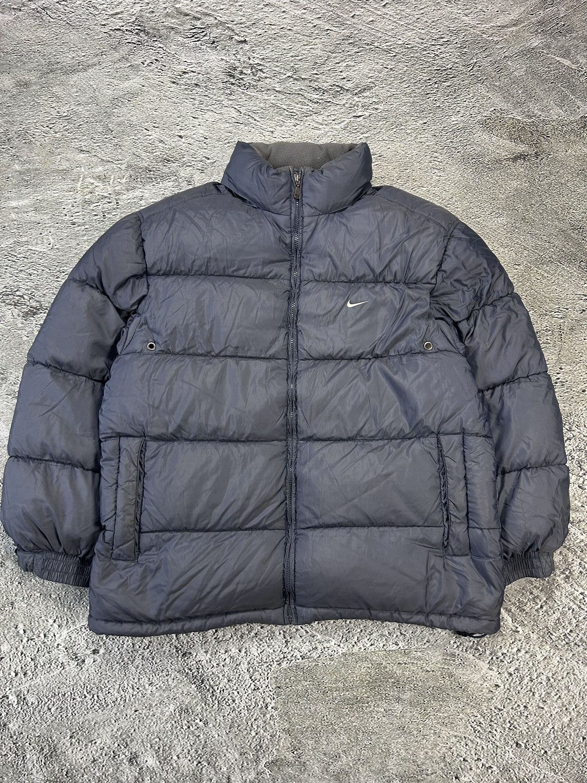 Nike × Vintage Nike vintage grey puffer jacket small swoosh 2000s 