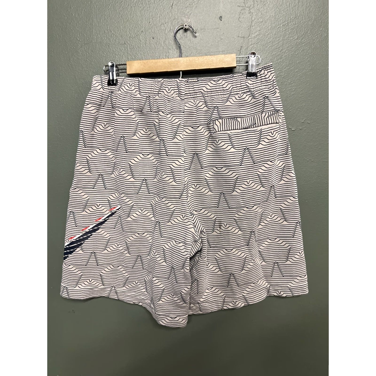 Nike Nike Shorts Mens Small Wave Stripe Drawstring Athletic DM7949 Swoosh Large Size US 33 - 3 Thumbnail