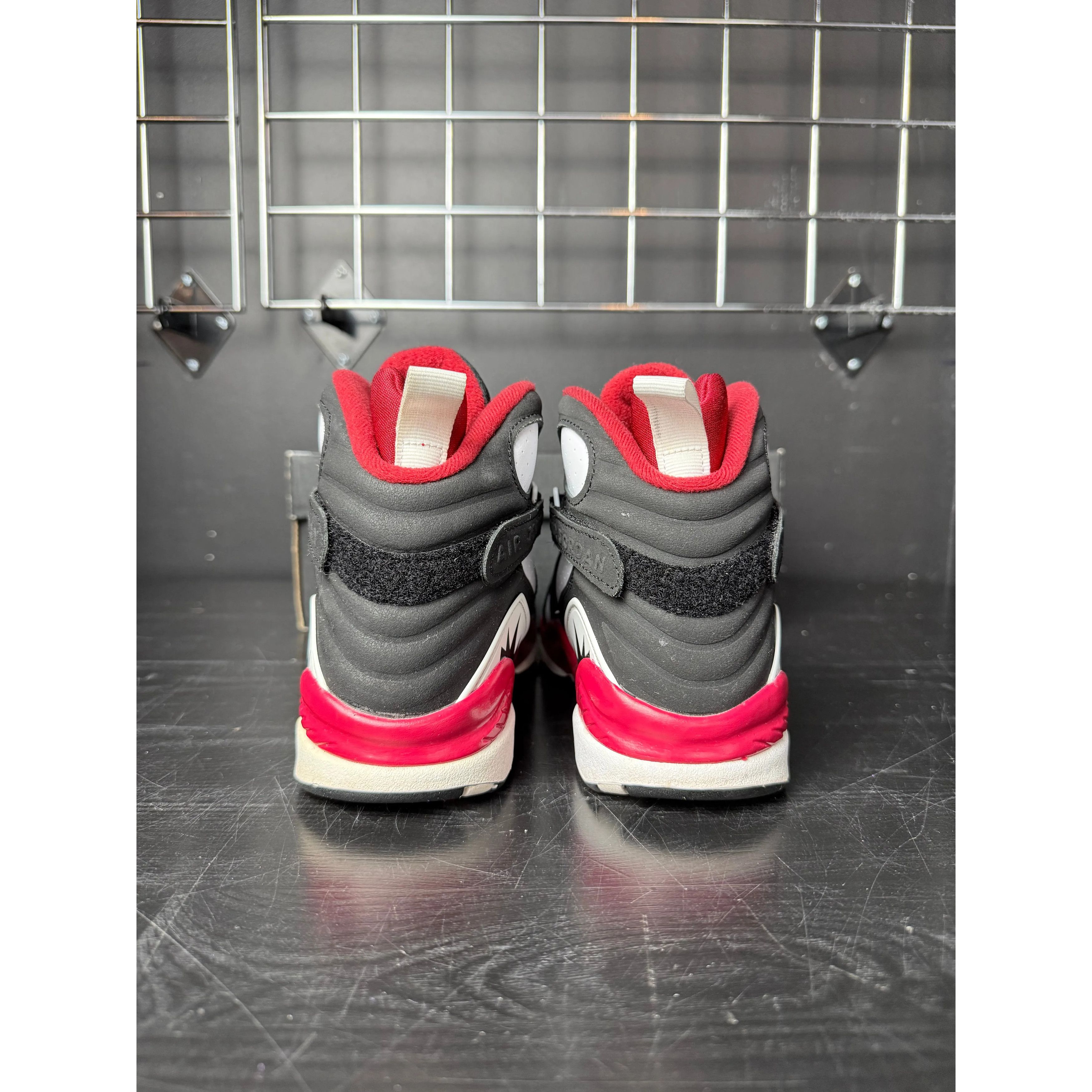Jordan Brand Air Jordan 8 "Paprika" (GS) **PRE-OWNED** - Size 6.5 Size US 6.5 / EU 39-40 - 4 Thumbnail