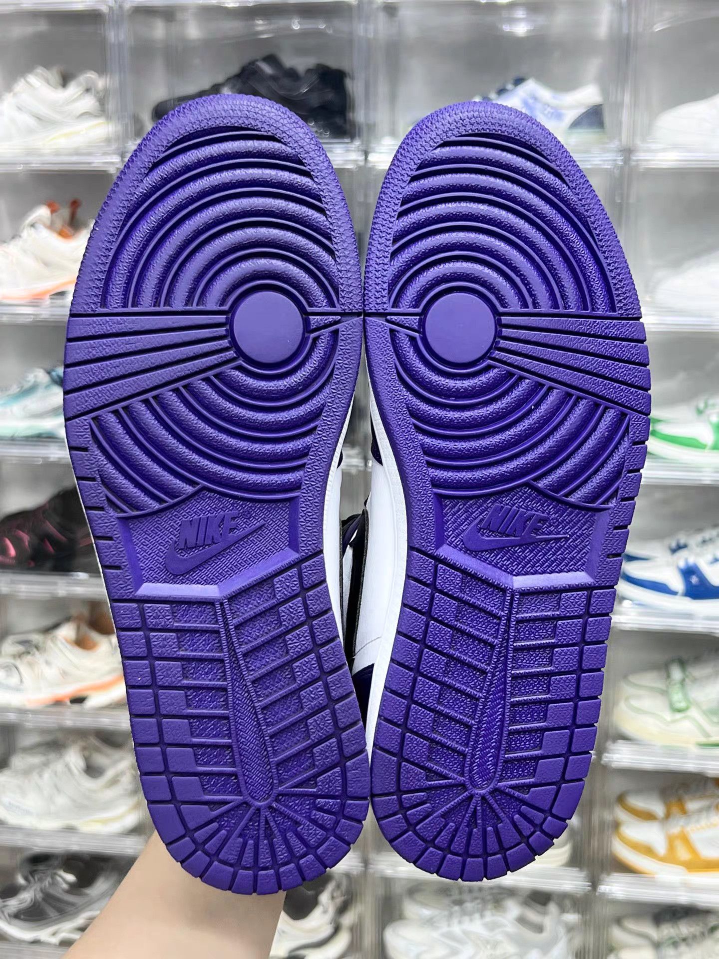 Jordan Brand Air Jordan 1 High White Purple Toe Basketball Shoes K15 Size US 11.5 / EU 44-45 - 7 Thumbnail