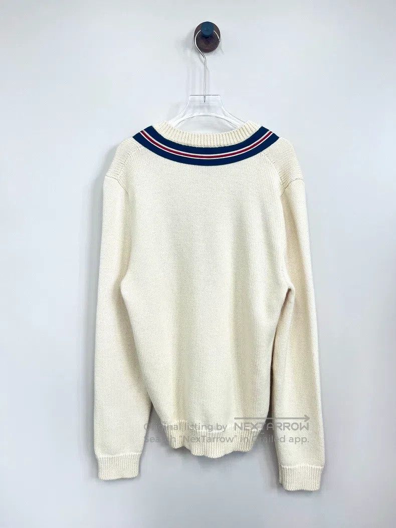 Gucci Gucci White college style bee v-neck knitted sweater Size US XS / EU 42 / 0 - 2 Thumbnail