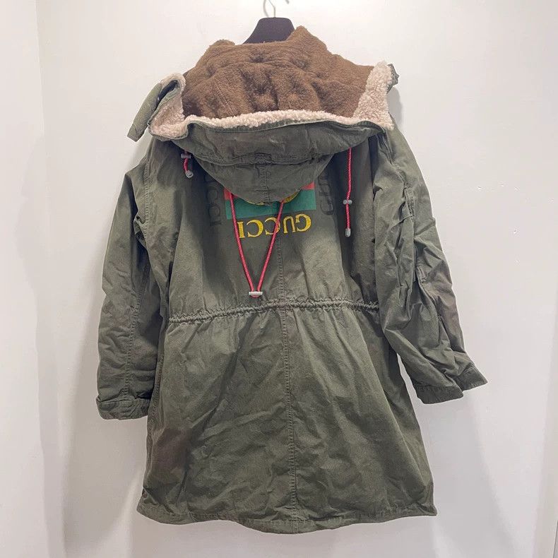 Gucci Gucci Army green logo printed hooded drawstring jacket 2503 Size US M / EU 48-50 / 2 - 2 Thumbnail