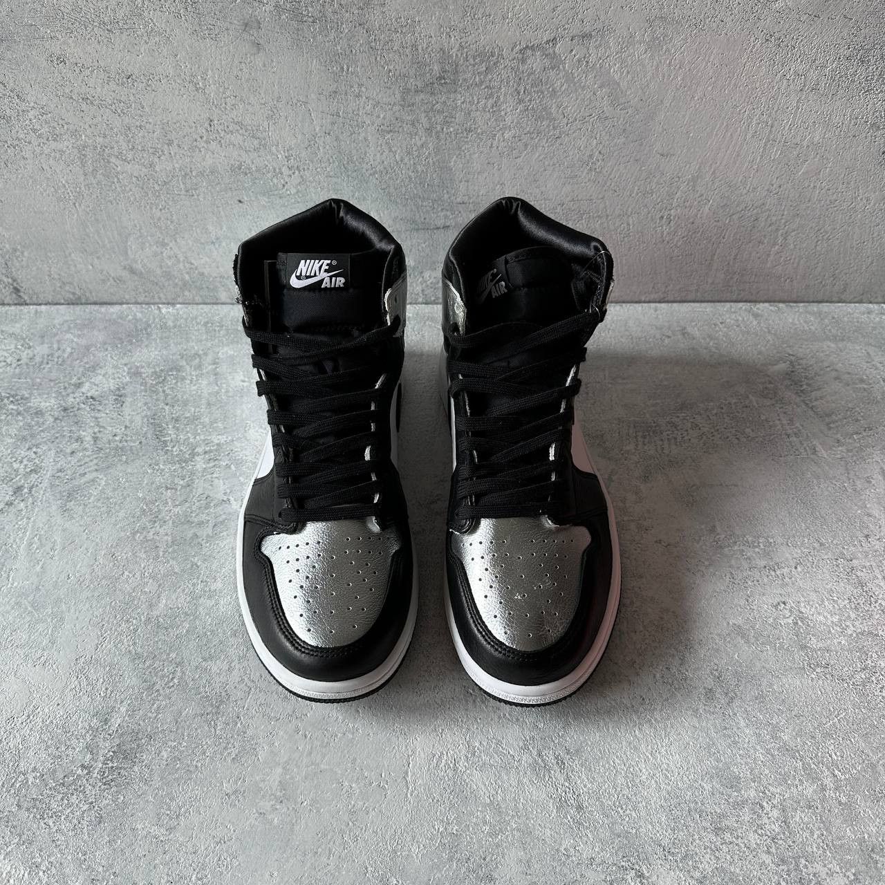 Jordan Brand Air Jordan 1 Retro High Silver Toe Size 42 CD0461-001 Size US 10 / IT 40 - 5 Thumbnail