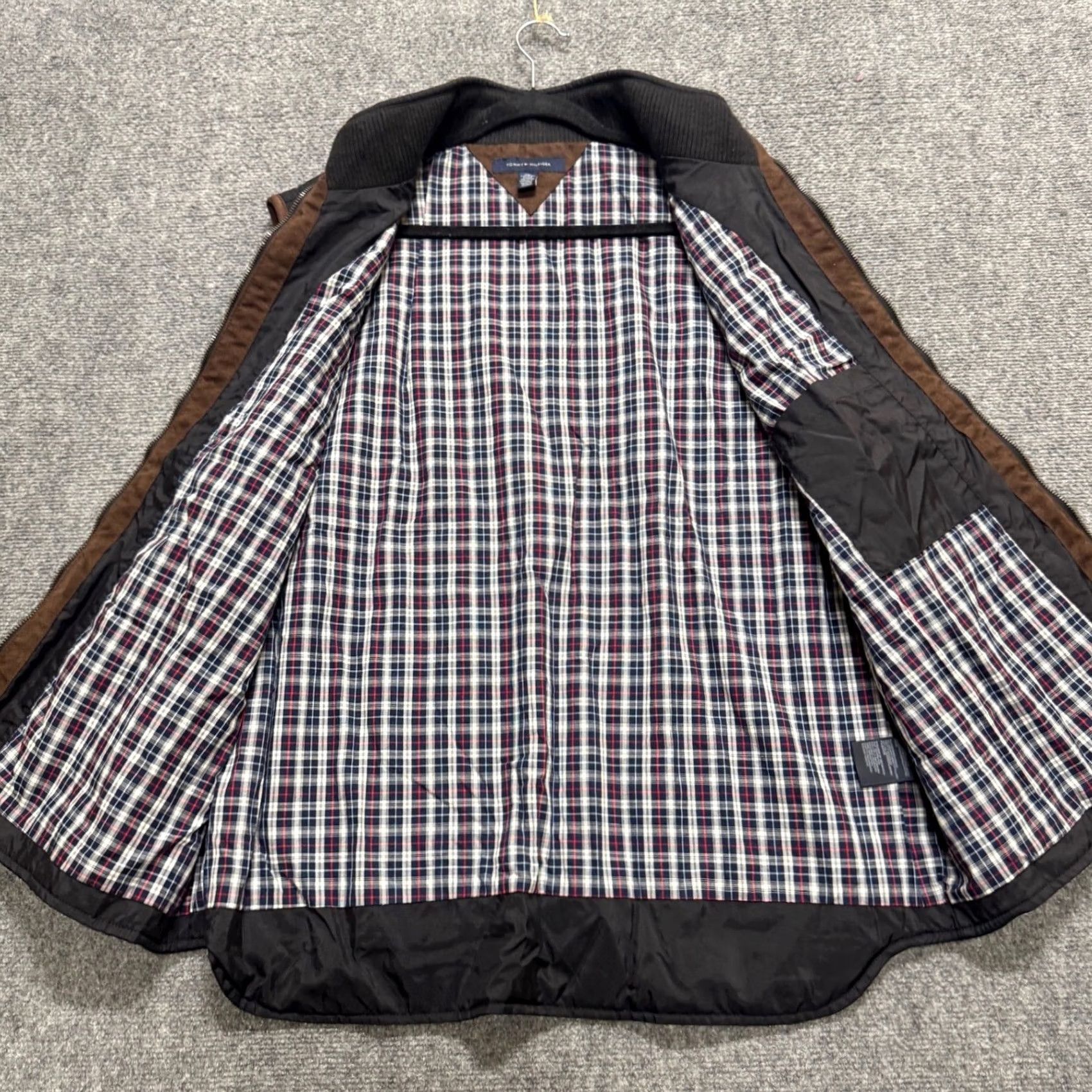 Tommy Hilfiger Tommy Hilfiger Puffer Vest Jacket Black 2XLT Men Nylon Plaid Lined Outdoor Big & Tall Size US XXL / EU 58 / 5 - 2 Thumbnail