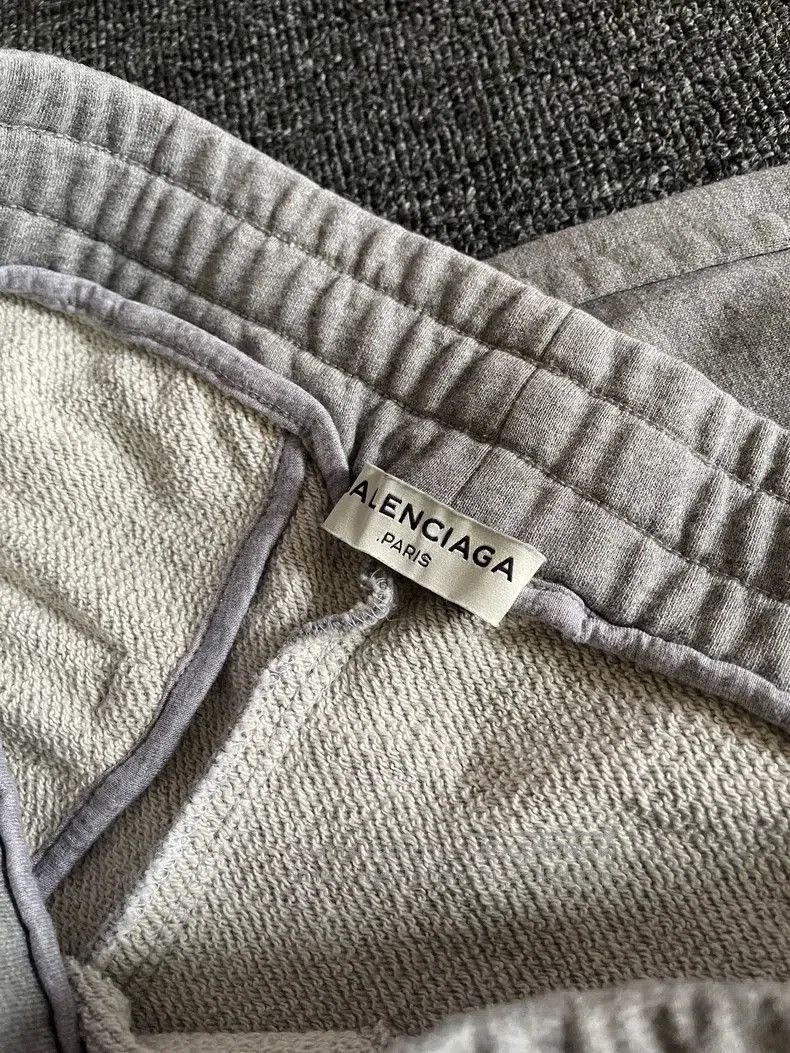 Balenciaga Balenciaga Gray Sweatpants with Drawstring-yf. Size US 30 / EU 46 - 6 Thumbnail