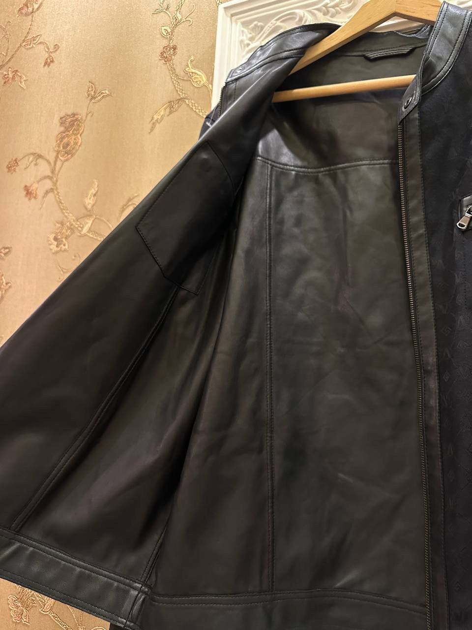 Versace × Vintage Versace Collection Fabric/Leather Jacket Very Rare Size L Size US L / EU 52-54 / 3 - 9 Thumbnail
