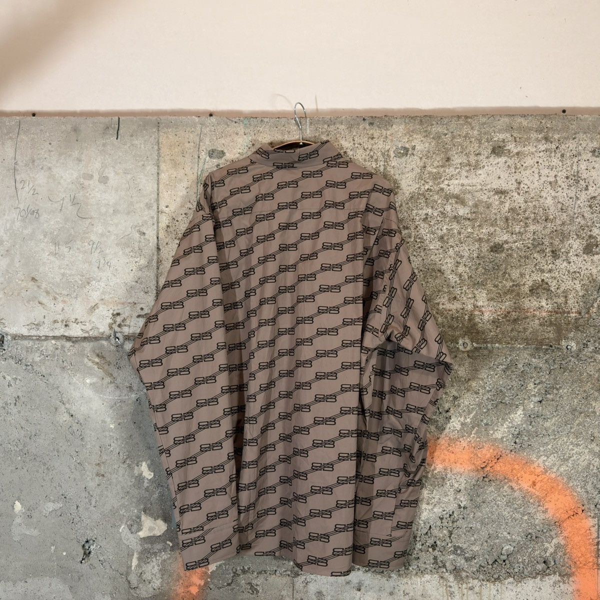 Balenciaga NWT oversized monogram button up shirt Size US S / EU 44-46 / 1 - 2 Thumbnail