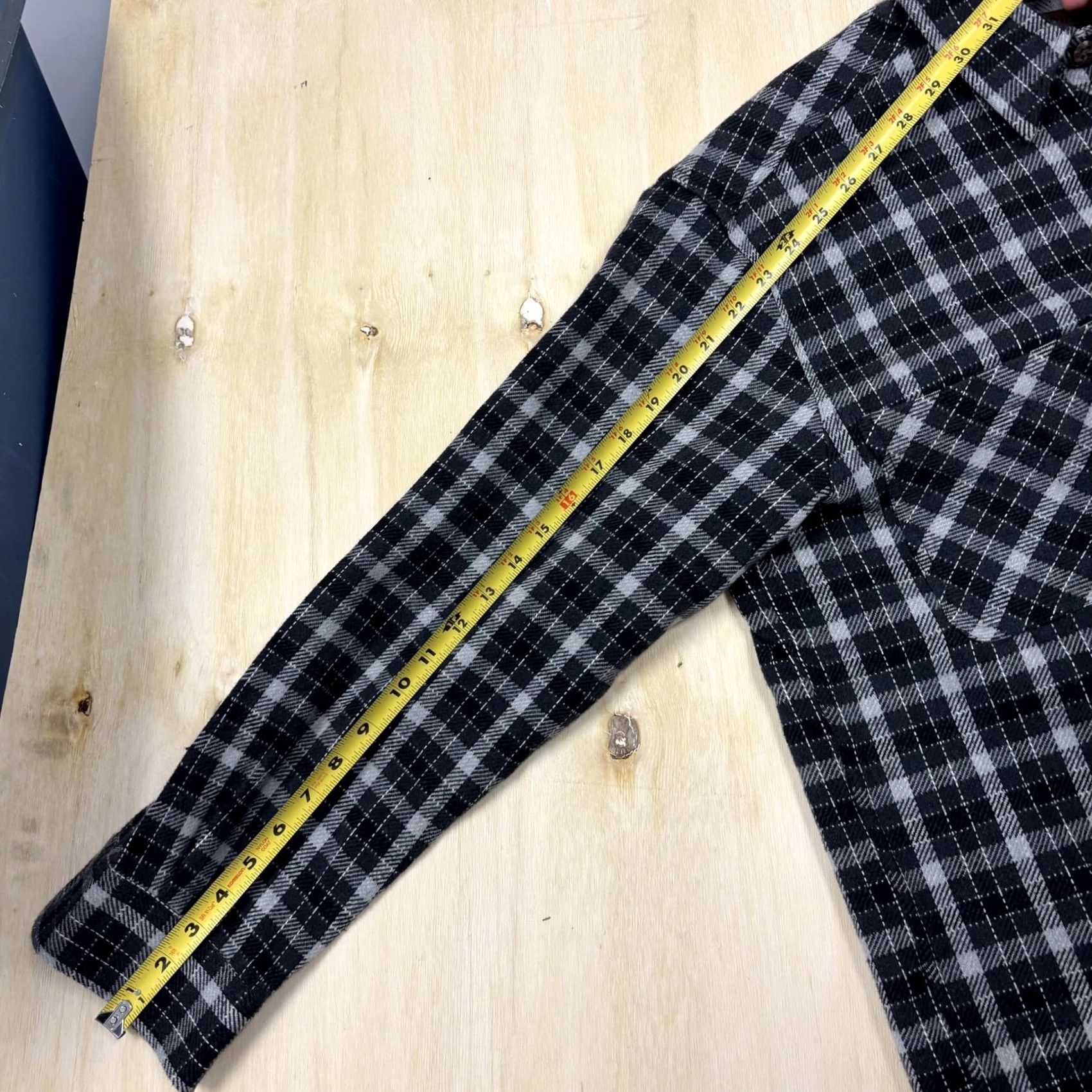 Vintage St. John's Bay Shirt Mens LT Black Plaid Long Sleeve Button Up Casual Flannel Size US L / EU 52-54 / 3 - 5 Thumbnail