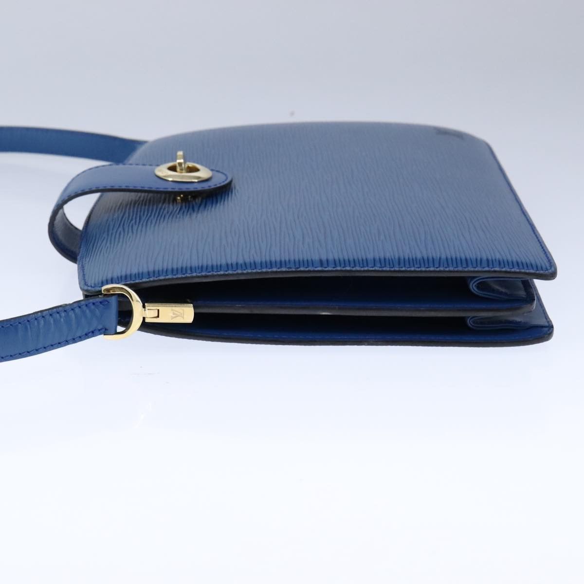 Louis Vuitton LOUIS VUITTON Epi Capuchin Shoulder Bag Blue M52345 Size ONE SIZE - 4 Thumbnail