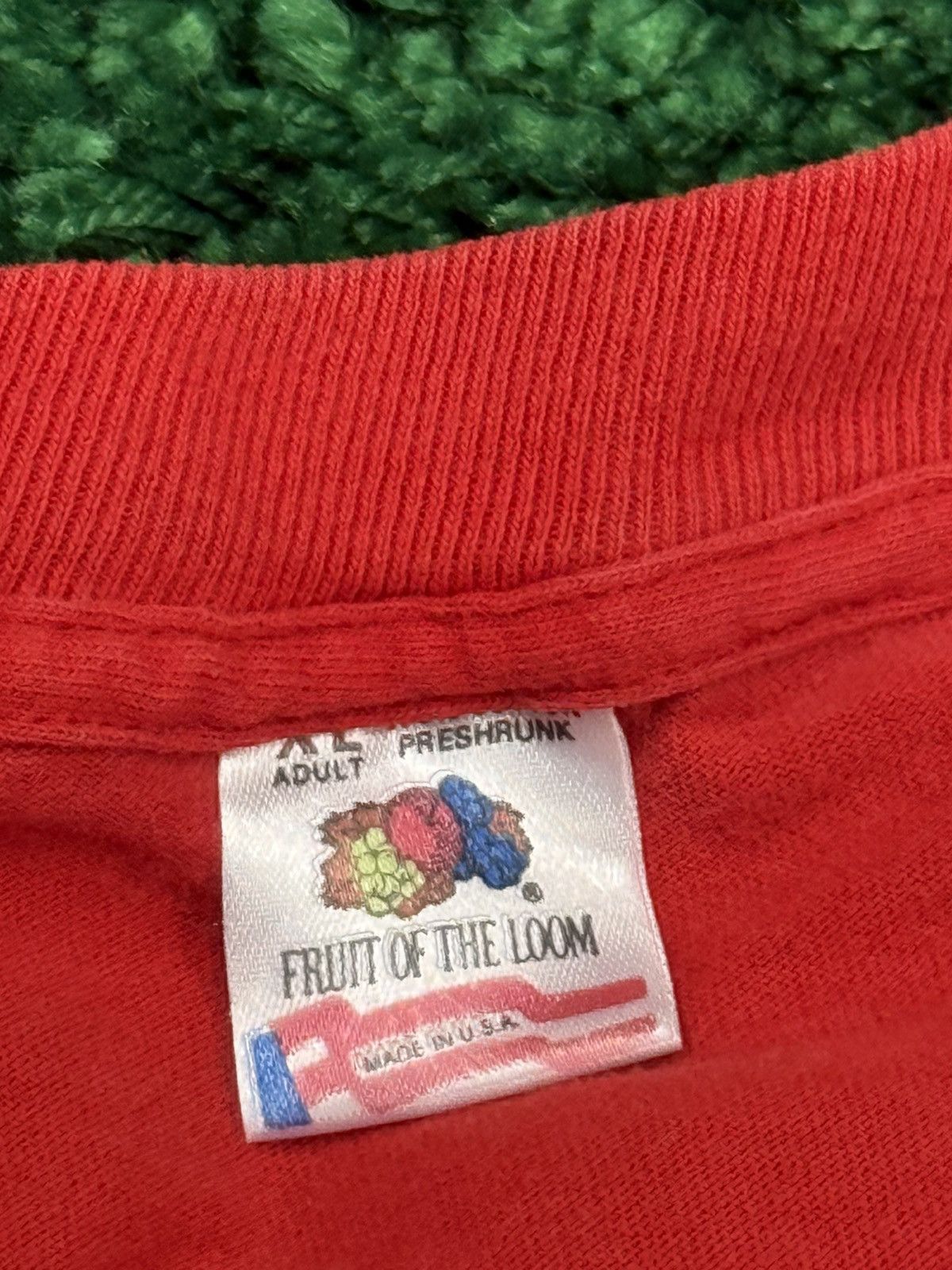 Fruit Of The Loom × Vintage Vintage Farmer Cartoon Cow Dog Fair Tee Red XL 90s Stitch Size US XL / EU 56 / 4 - 4 Thumbnail