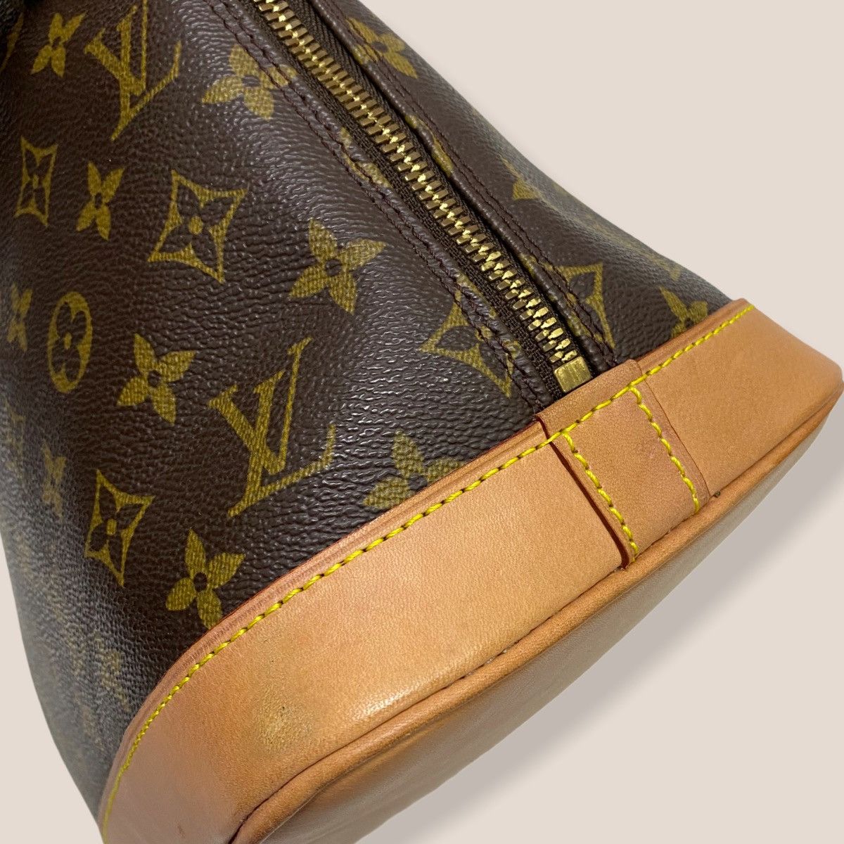 Louis Vuitton AUTH. LOUIS VUITTON MONOGRAM ALMA PM HANDBAG WITH LONG STRAP Size ONE SIZE - 13 Thumbnail