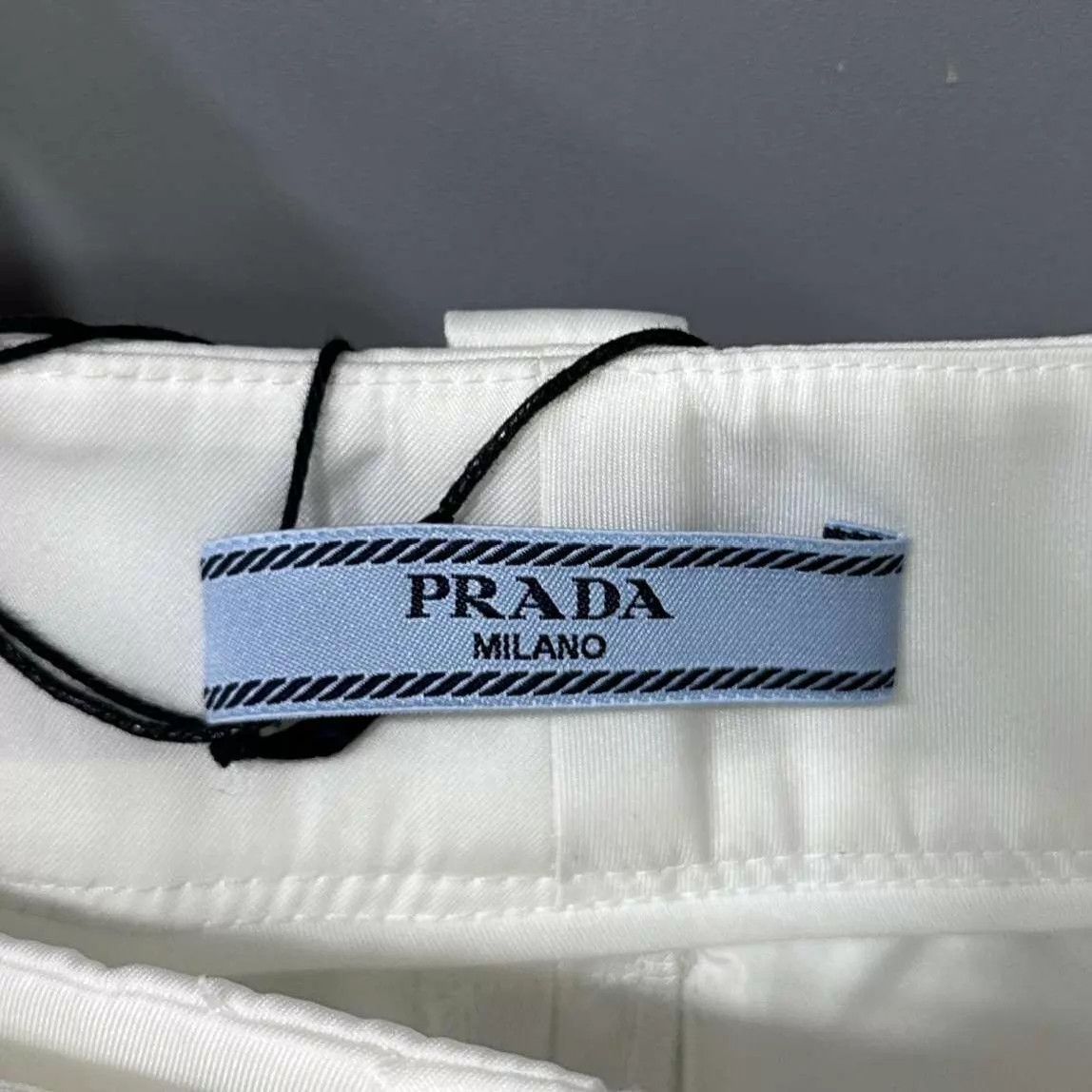 Prada PRADA White Recycled Nylon Short 36 Size 25" / US 0 / IT 36 - 4 Thumbnail