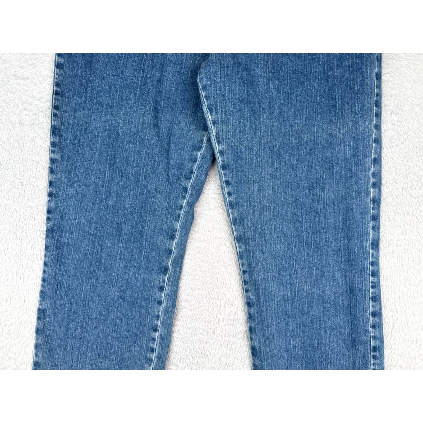 Lee VINTAGE Lee Jeans Women 16 Blue Denim Relaxed Straight Leg Cotton Blend 34x31 Jeans Size 38" / US 16 / IT 52 - 3 Thumbnail