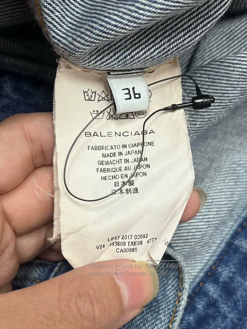 Balenciaga Balenciaga Blue Washed Destroyed Letter Logo Denim Jacket Size XS / US 0-2 / IT 36-38 - 4 Thumbnail