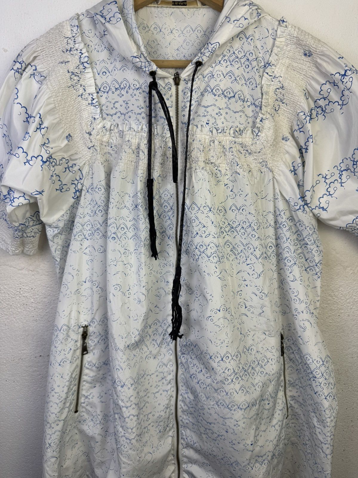 Prada Prada Short Sleeve Nylon Blouses Jacket Hoodie Size M / US 6-8 / IT 42-44 - 4 Thumbnail