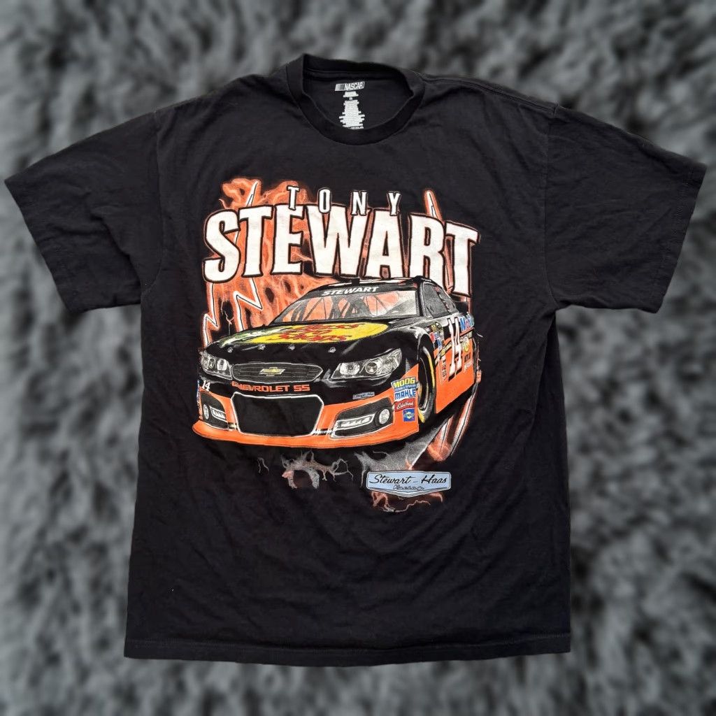 NASCAR Tony Stewart Shirt Mens XL Black NASCAR 14 Chevrolet SS Racing Graphic Tee Size US XL / EU 56 / 4 - 1 Thumbnail
