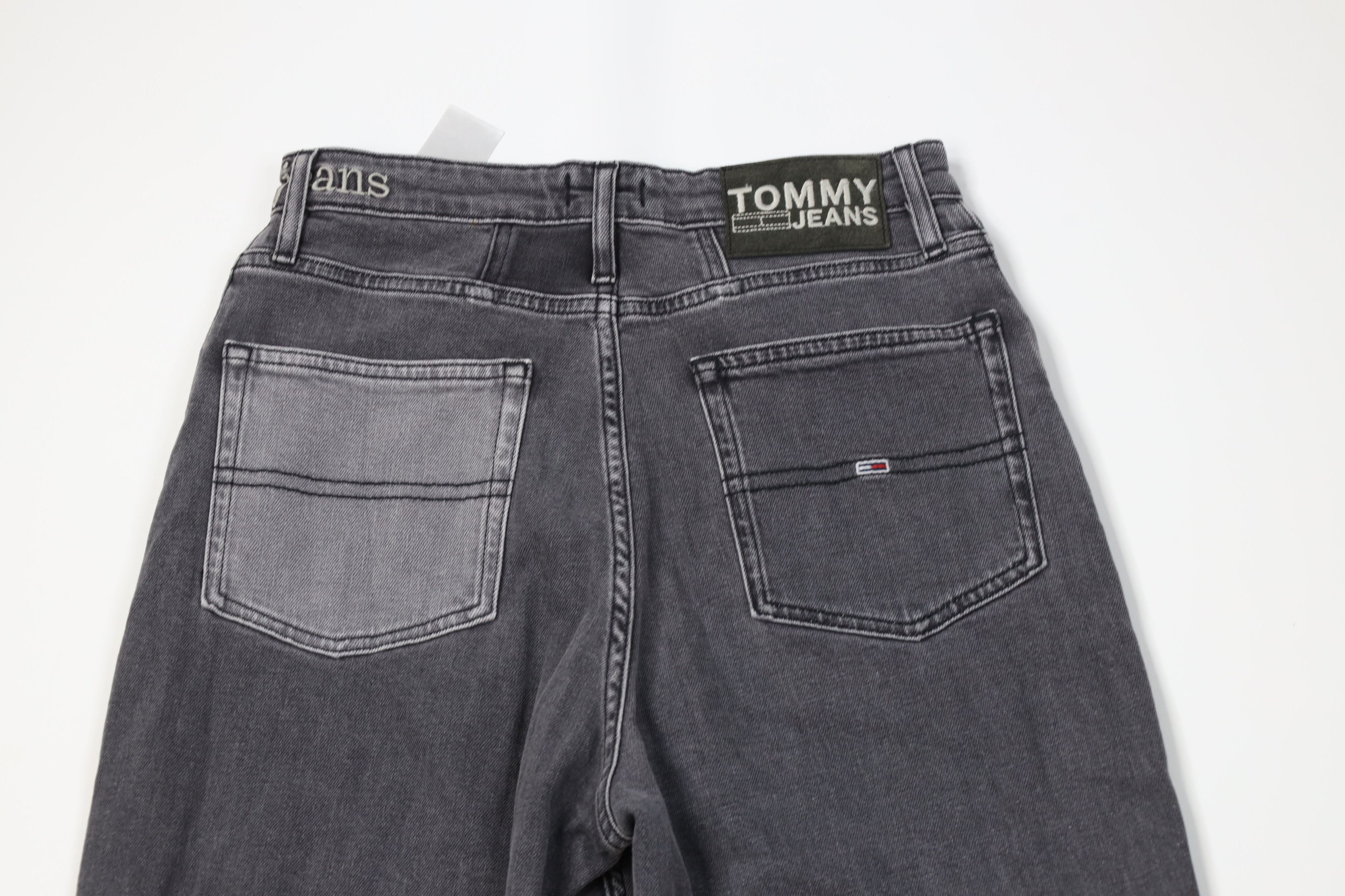 Tommy Hilfiger Vintage Y2K Tommy Hilfiger Spell High Rise Tapered Leg Jeans Size 27" / US 4 / IT 40 - 14 Thumbnail
