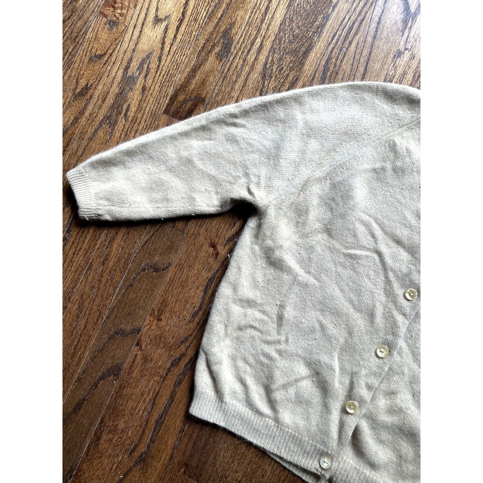Vintage VINTAGE Angelon by Darlene Cardigan Sweater Angora Lambswool Beige Yellow M Regular 3/4 Sleeve Button Casual Spring Womens Size M / US 6-8 / IT 42-44 - 2 Thumbnail