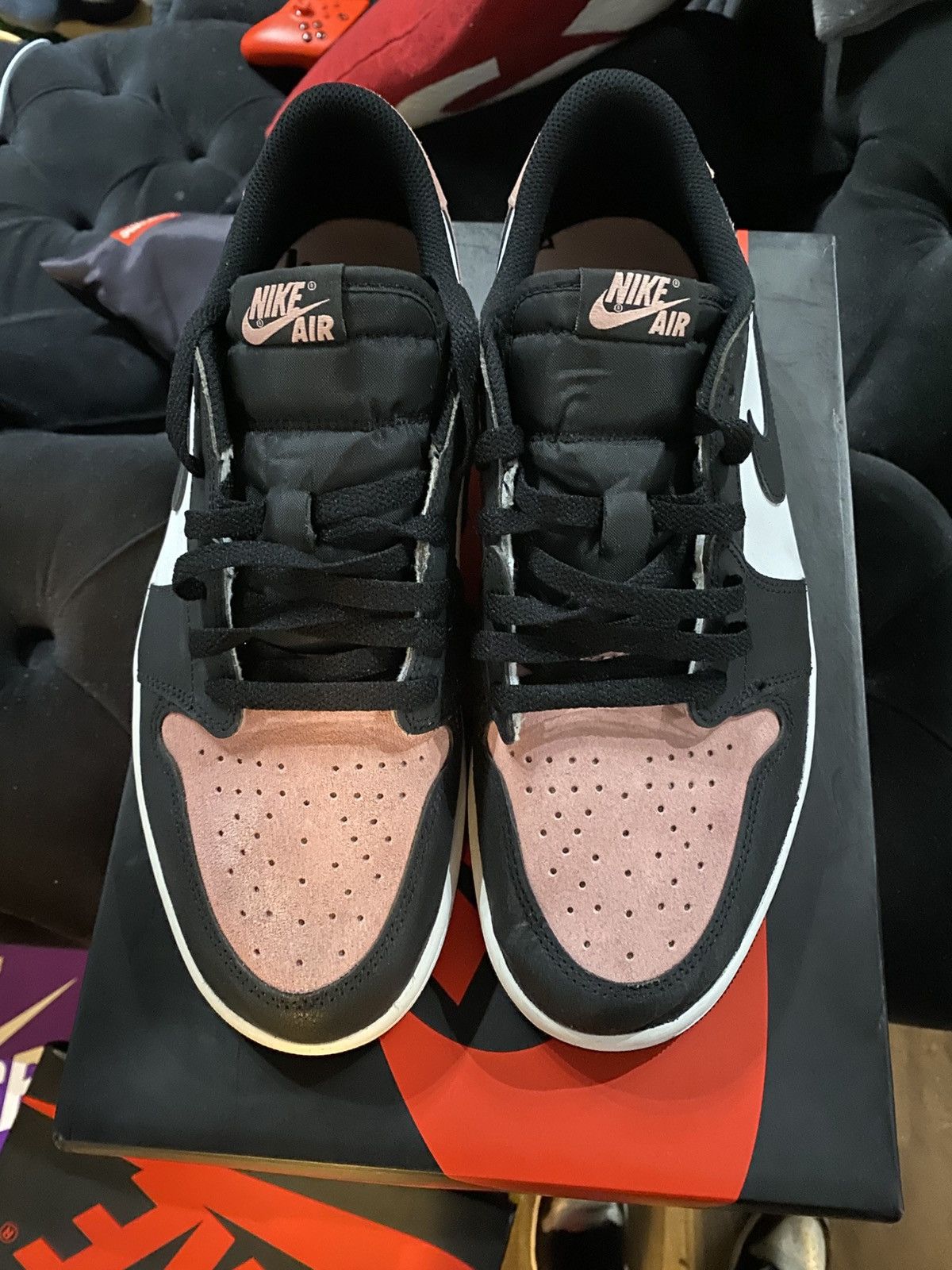 Nike Air Jordan 1 Retro Low OG Coral CZ0790-061 Men Sz 11.5 Used Size US 11.5 / EU 44-45 - 3 Thumbnail