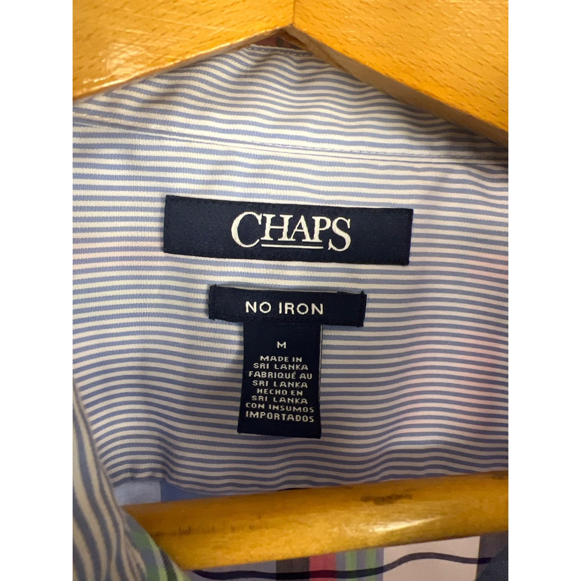 Chaps Chaps women’s No Iron M Medium Plaid Button-Down Shirt 100% Size M / US 6-8 / IT 42-44 - 2 Thumbnail