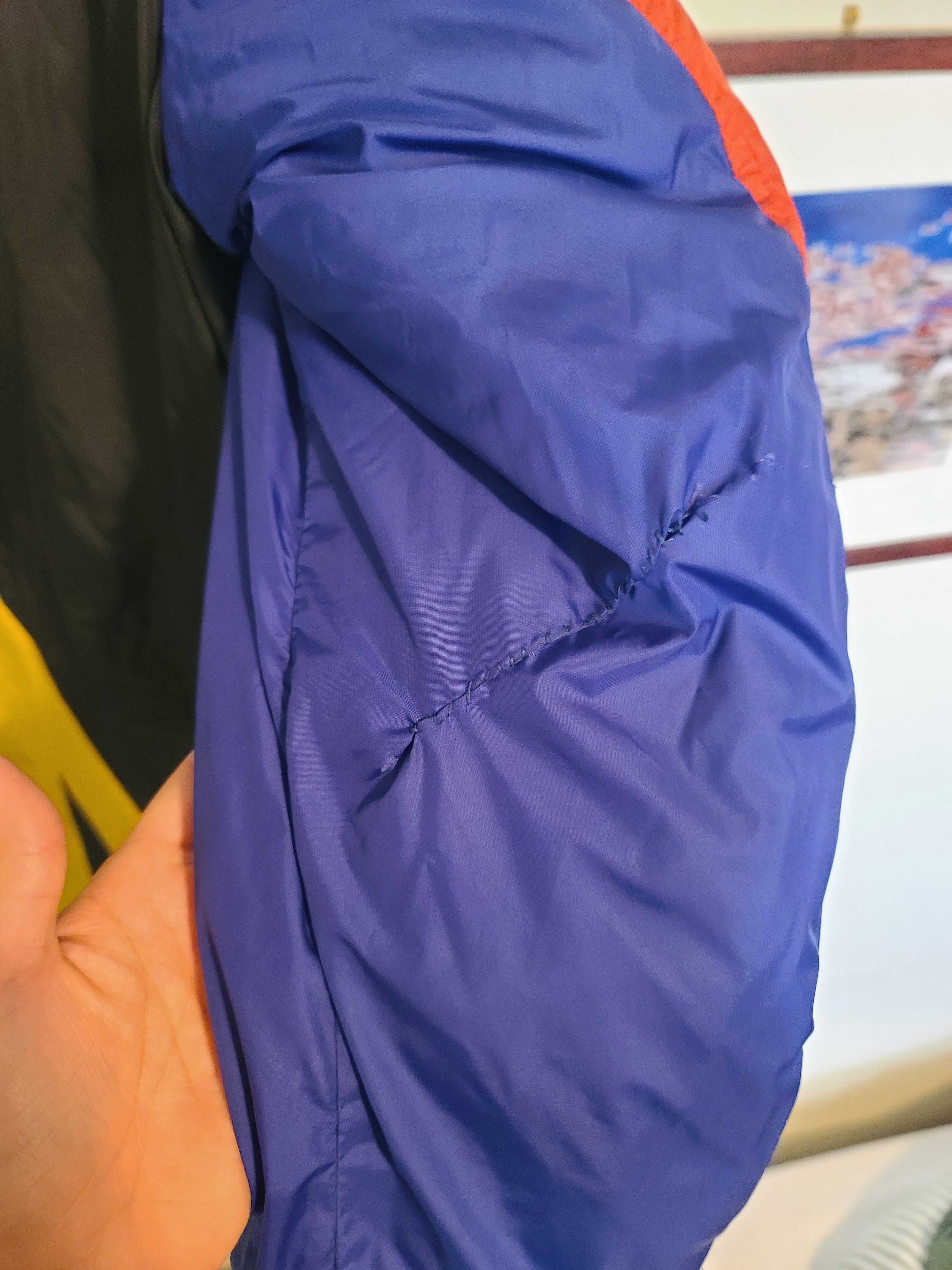 Moschino Moschino Peace Puffer Size US M / EU 48-50 / 2 - 4 Thumbnail
