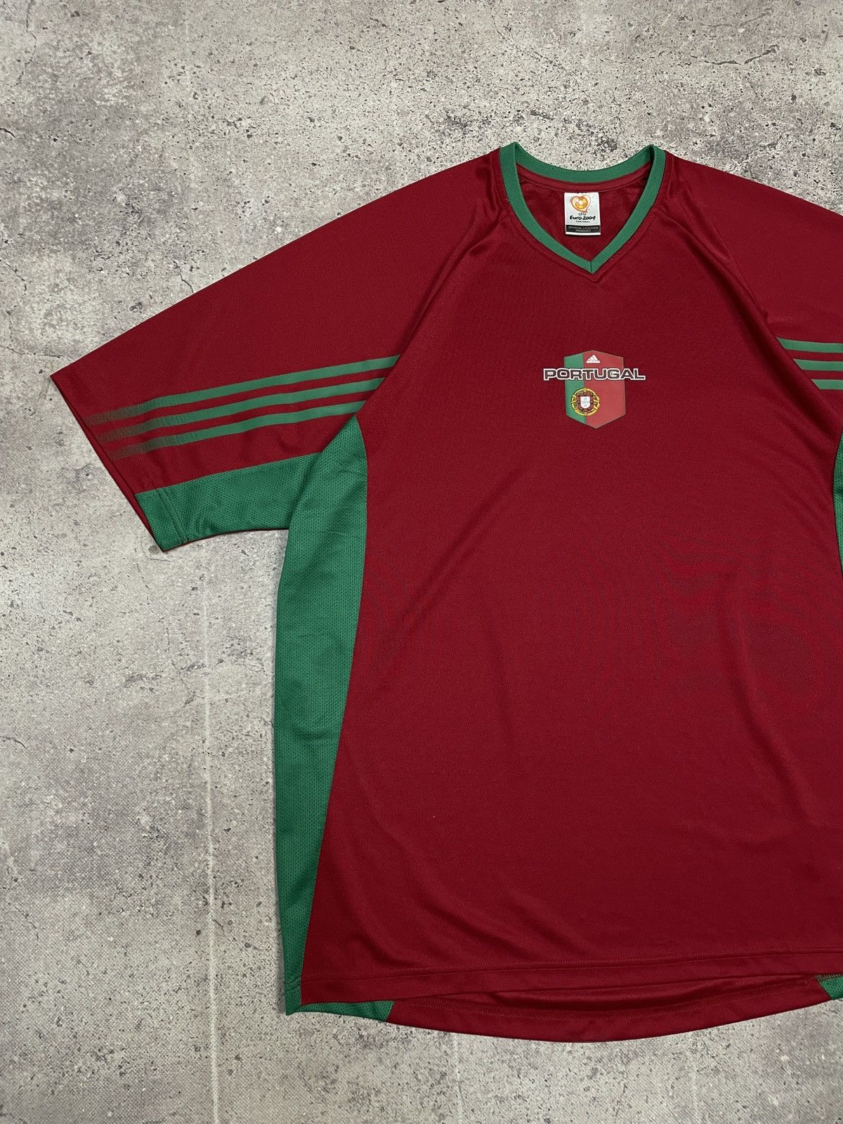 Nike × Vintage Vintage Euro 2004 Adidas Portugal Soccer Jersey Tee Size US L / EU 52-54 / 3 - 2 Thumbnail