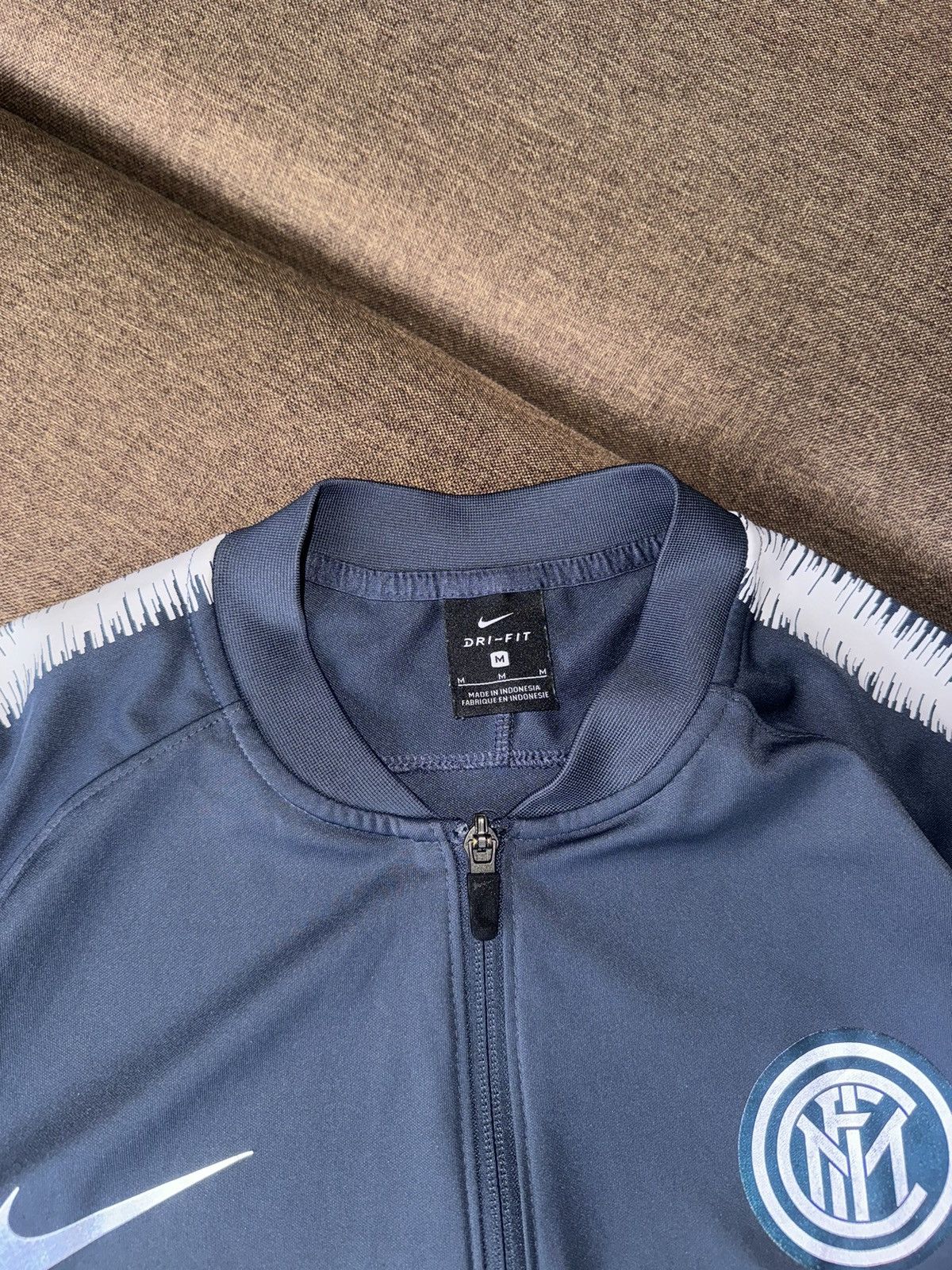 Nike Nike Inter Milan reflective jacket hoodie vintage style Size US M / EU 48-50 / 2 - 10 Thumbnail