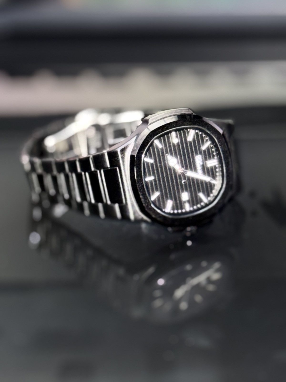 Vintage The Black Venom | Luxuries Watch for Men Size ONE SIZE - 1 Thumbnail