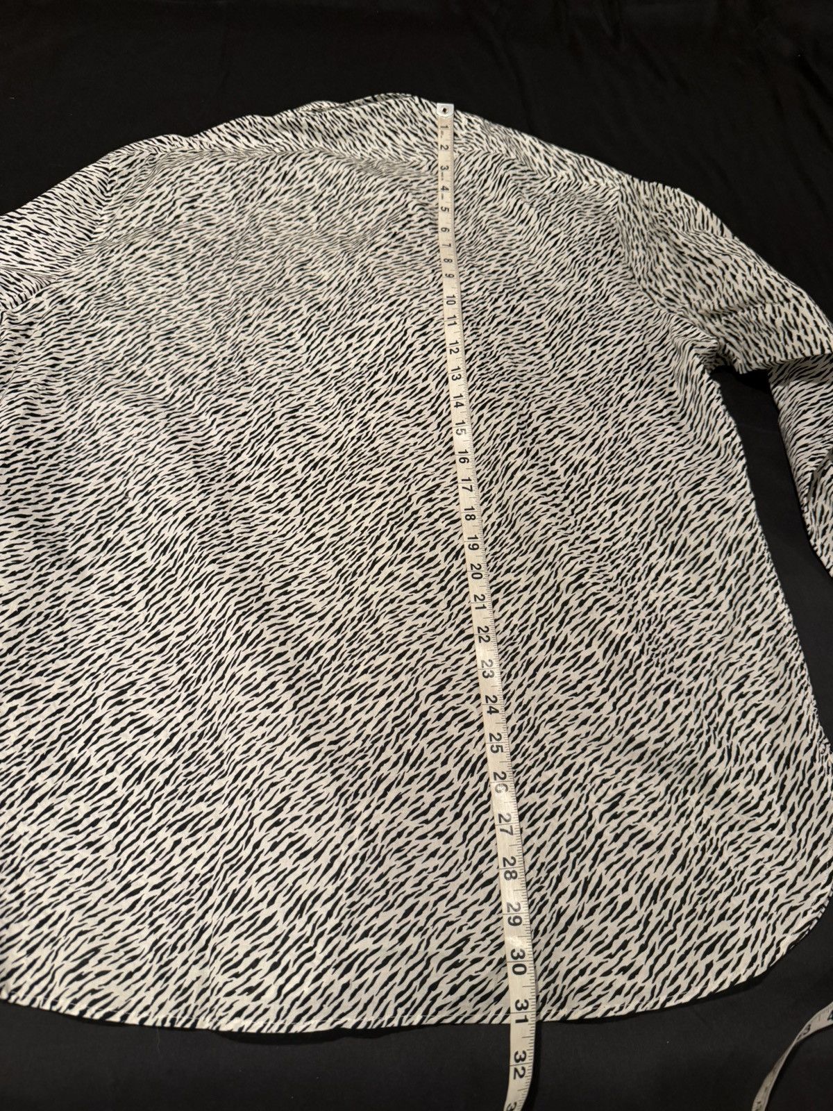 Saint Laurent Paris Saint Laurent men zebra print shirt. 17/43/XL. $890 Size US XL / EU 56 / 4 - 6 Thumbnail