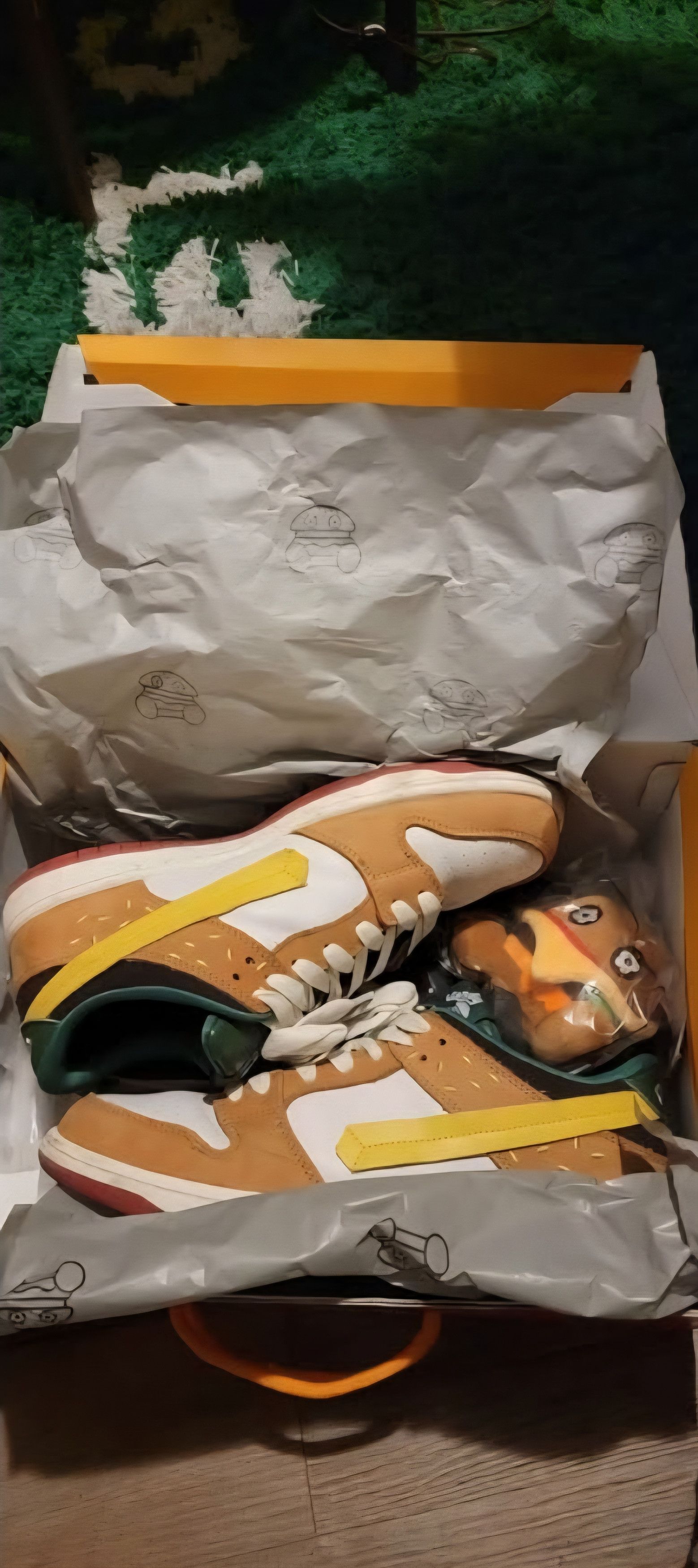 Vandy The Pink Vandy The Pink - Burger Dunks Size US 9.5 / EU 42-43 - 2 Thumbnail