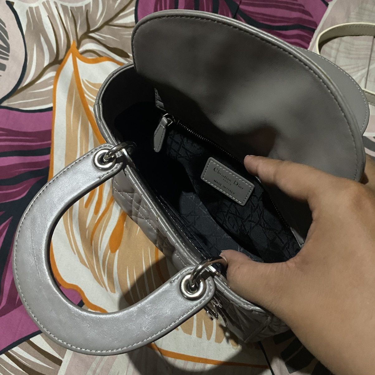 Christian Dior Monsieur Christian Dior Cannage Quilted Lambskin Hand Bag Size ONE SIZE - 9 Thumbnail