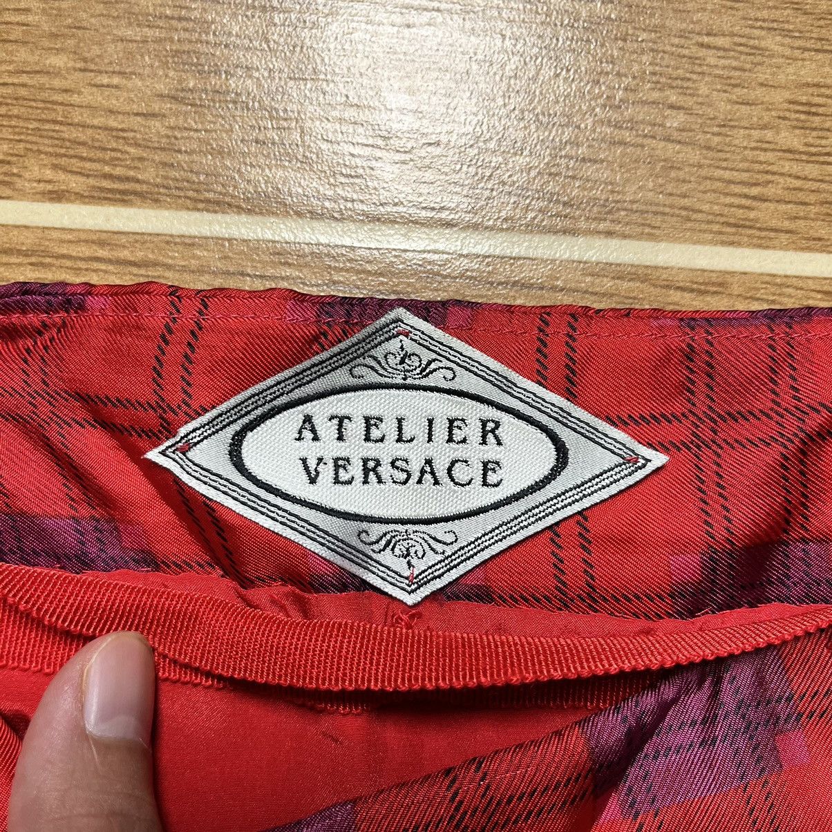 Versace Vintage Circa 1991 Atelier Versace Baroque Skirt Size 27" / US 4 / IT 40 - 4 Thumbnail