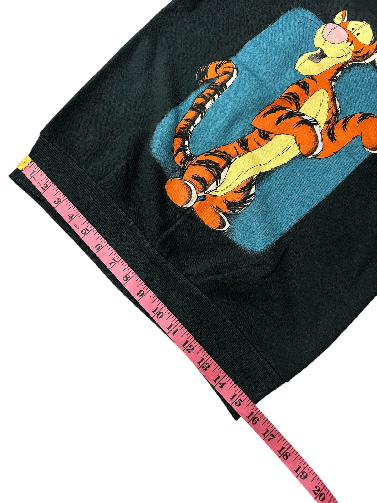 Disney × Vintage VINTAGE 90s WINNIE THE POOH HUGE TIGER BIG LOGO SWEATSHIRT Size US S / EU 44-46 / 1 - 13 Thumbnail